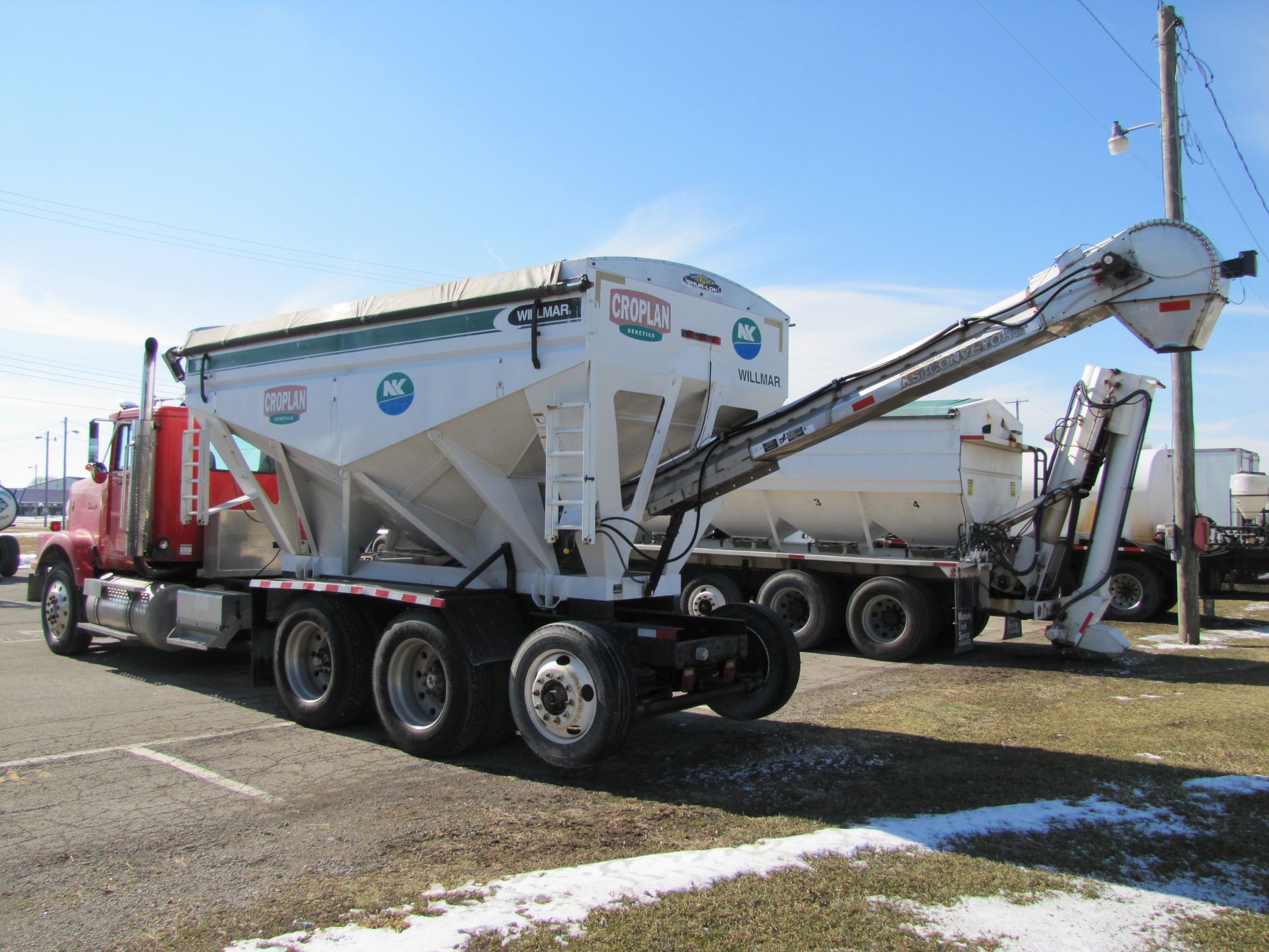 1988 International Eagle 9300, day cab, air ride, wet kit, Cat 3406P, Fuller 13-speed trans - Image 58 of 88