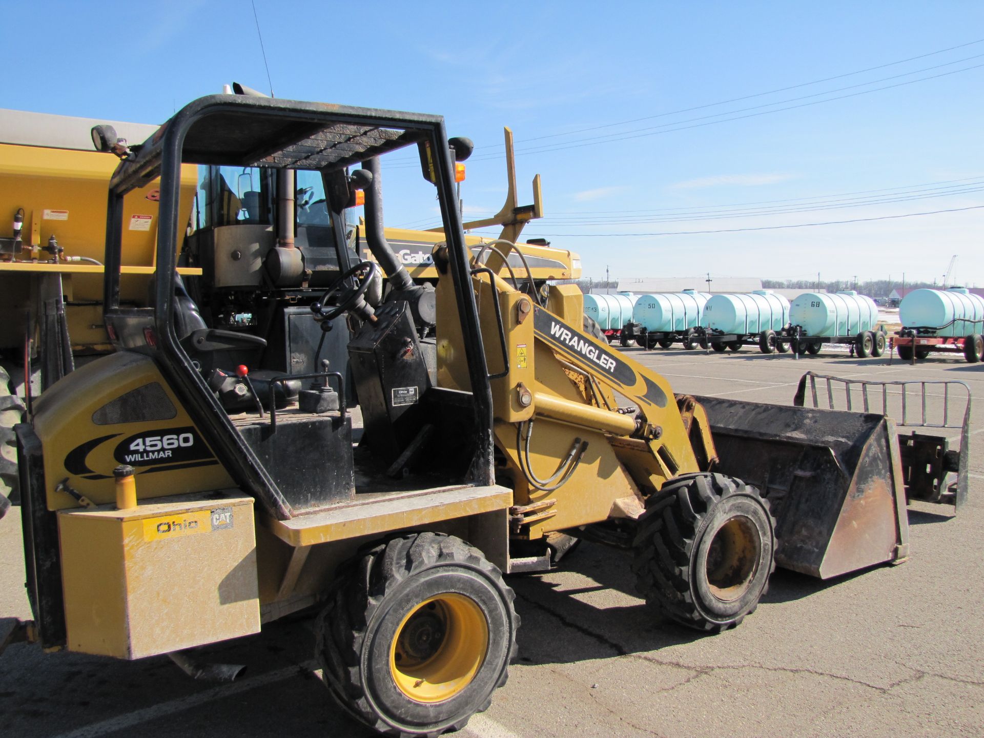 2012 Willmar Wrangler 4560 wheel-loader, 74'' bucket, 42 '' forks, 3811 hrs, SN 4560HCN001021 - Image 2 of 27