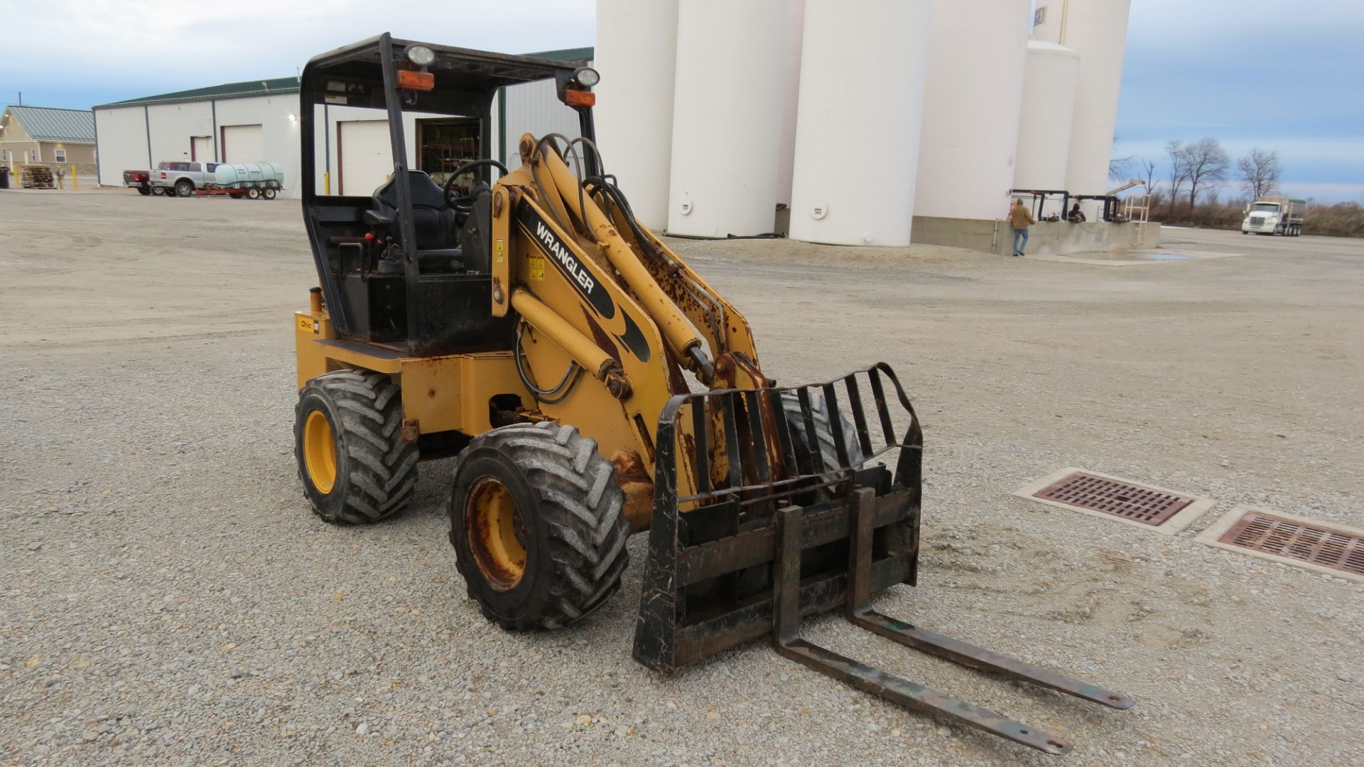 2012 Willmar Wrangler 4560 wheel-loader, 74'' bucket, 42 '' forks, 3811 hrs, SN 4560HCN001021 - Image 6 of 27