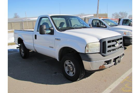 2006 Ford F350 Super Duty XL, single cab, 4x4, 6.0L diesel, auto trans, 8’ bed, 234,950 mi - Image 2 of 46