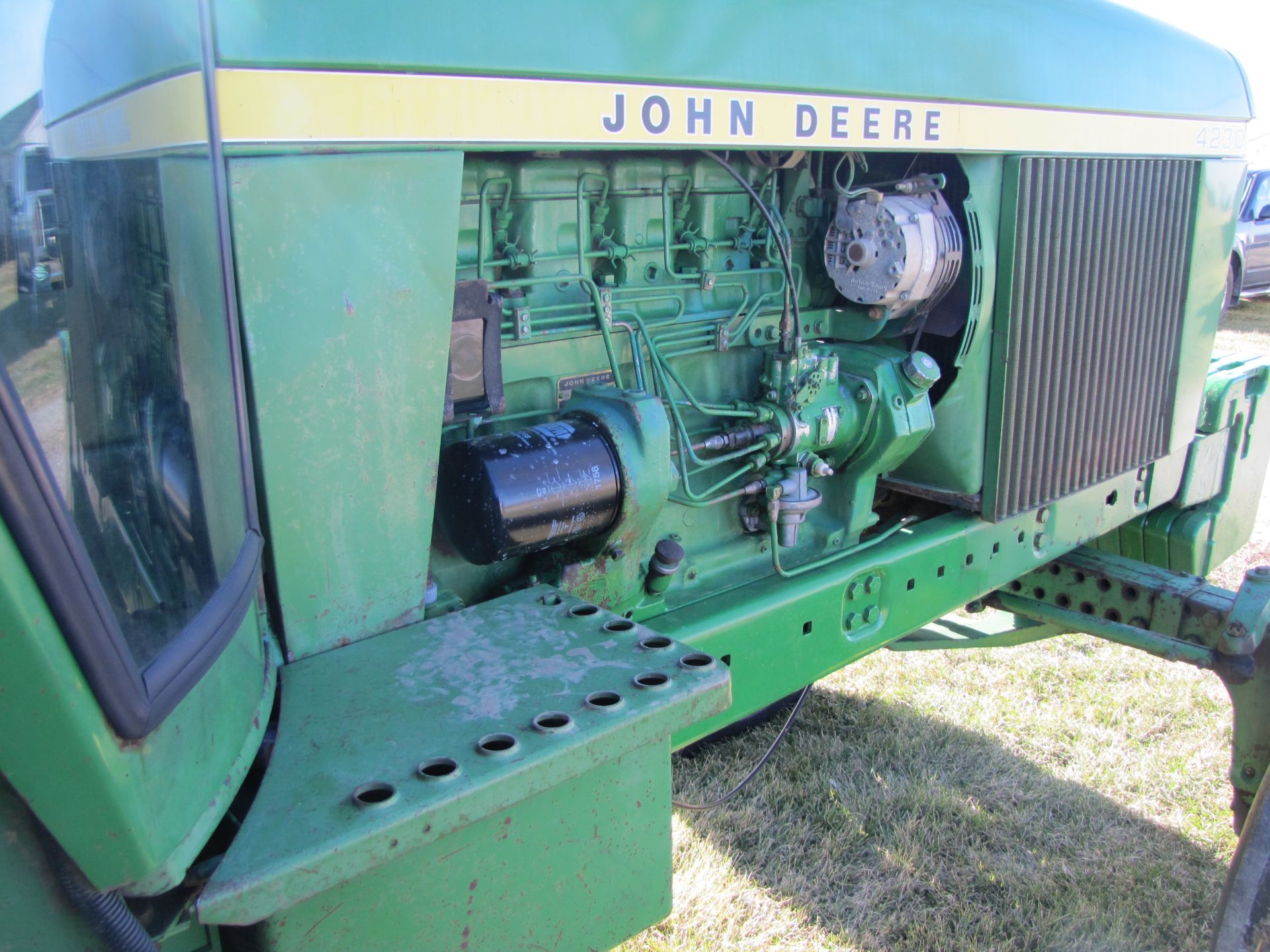 John Deere 4230 tractor - Image 34 of 49