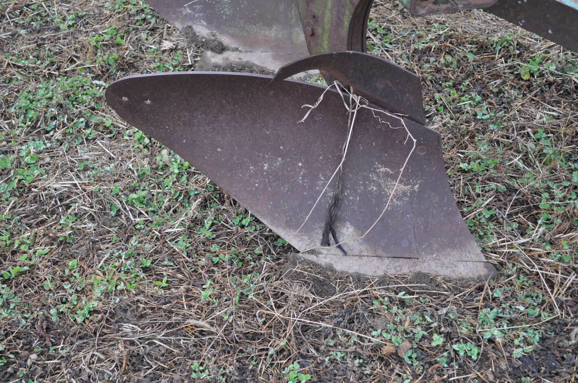 5 bottom John Deere plow - Image 6 of 13