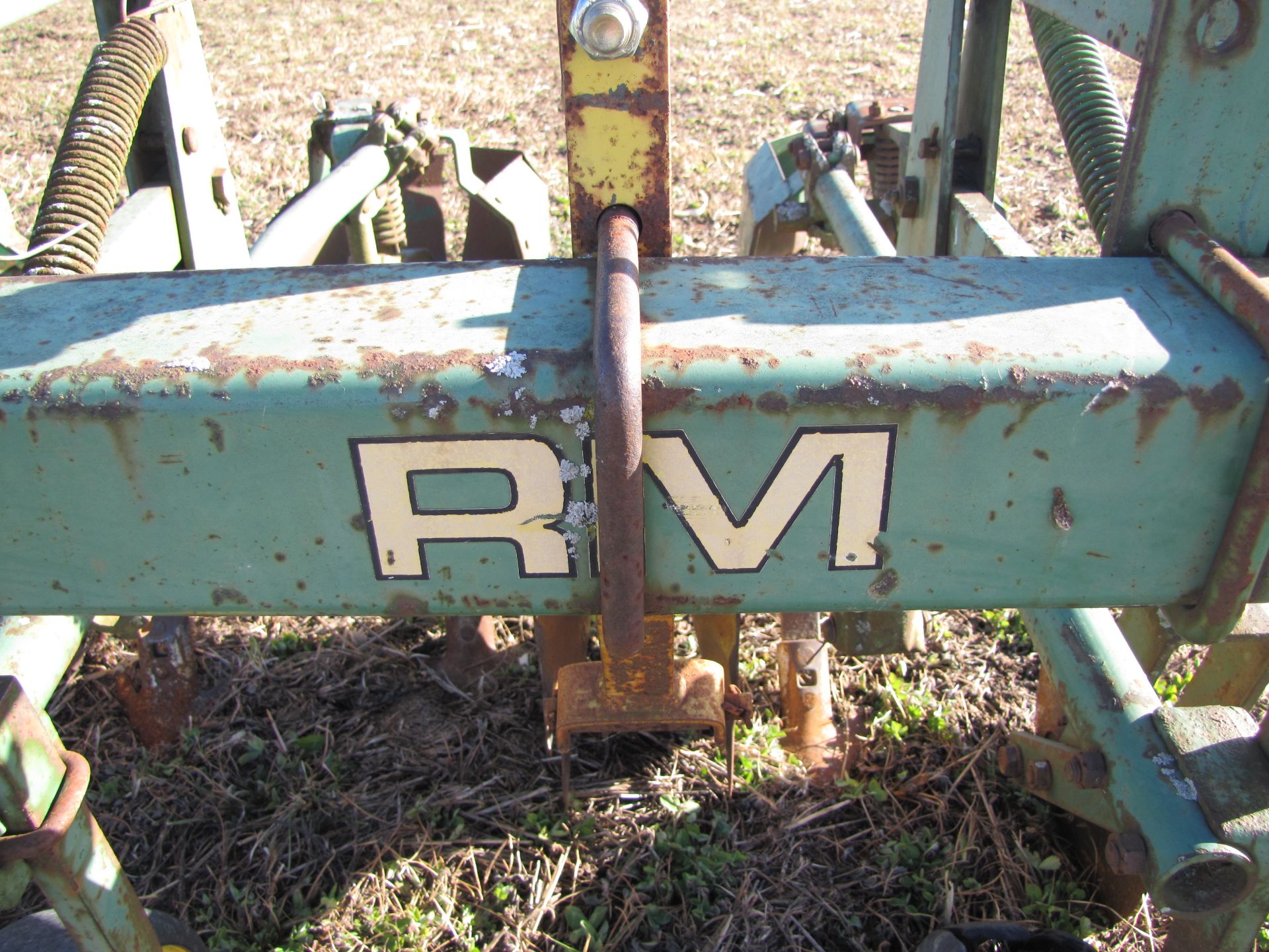 John Deere RM 6R30 row-crop cultivator, 3 pt, rolling shields - Image 10 of 15