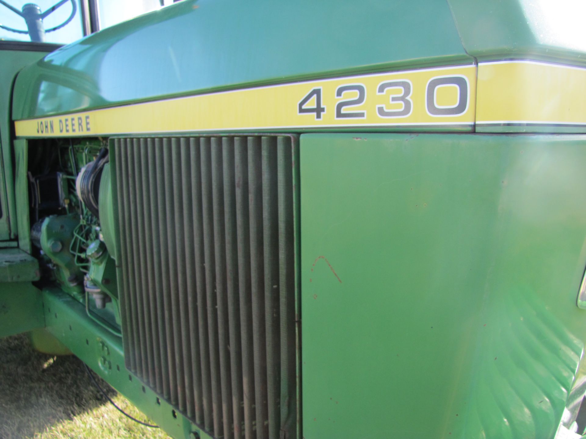 John Deere 4230 tractor - Image 37 of 49