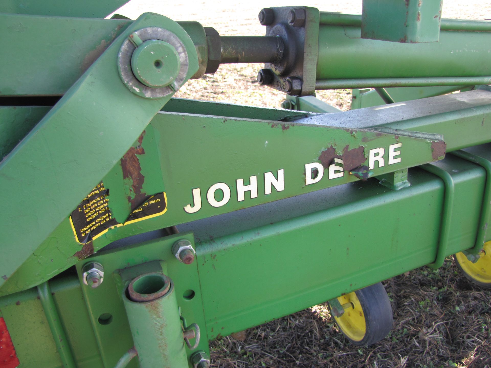 John Deere 845 12R30 row crop cultivator, flat fold w/ shields, 3 pt - Image 24 of 25