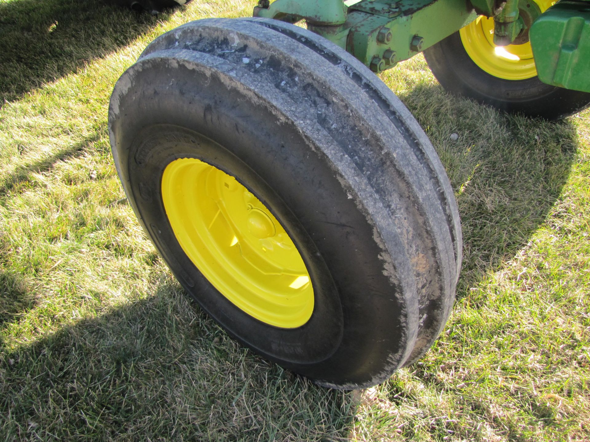 John Deere 4230 tractor - Image 39 of 49