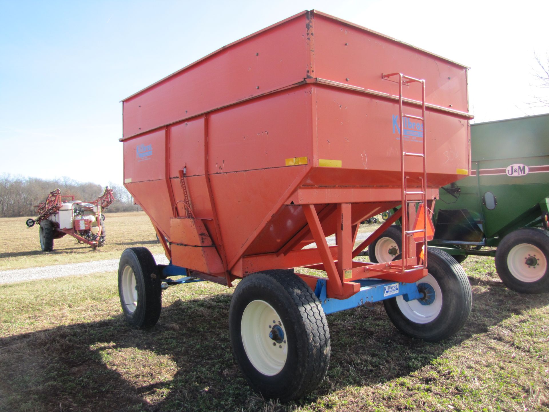 Killbros 385 gravity bed wagon, 11 R 22.5 tires - Image 4 of 18