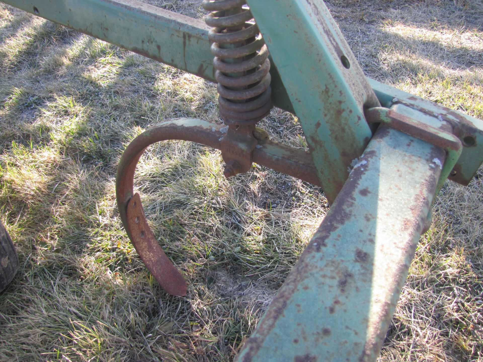 John Deere 1610 13-shank chisel plow - Image 14 of 14