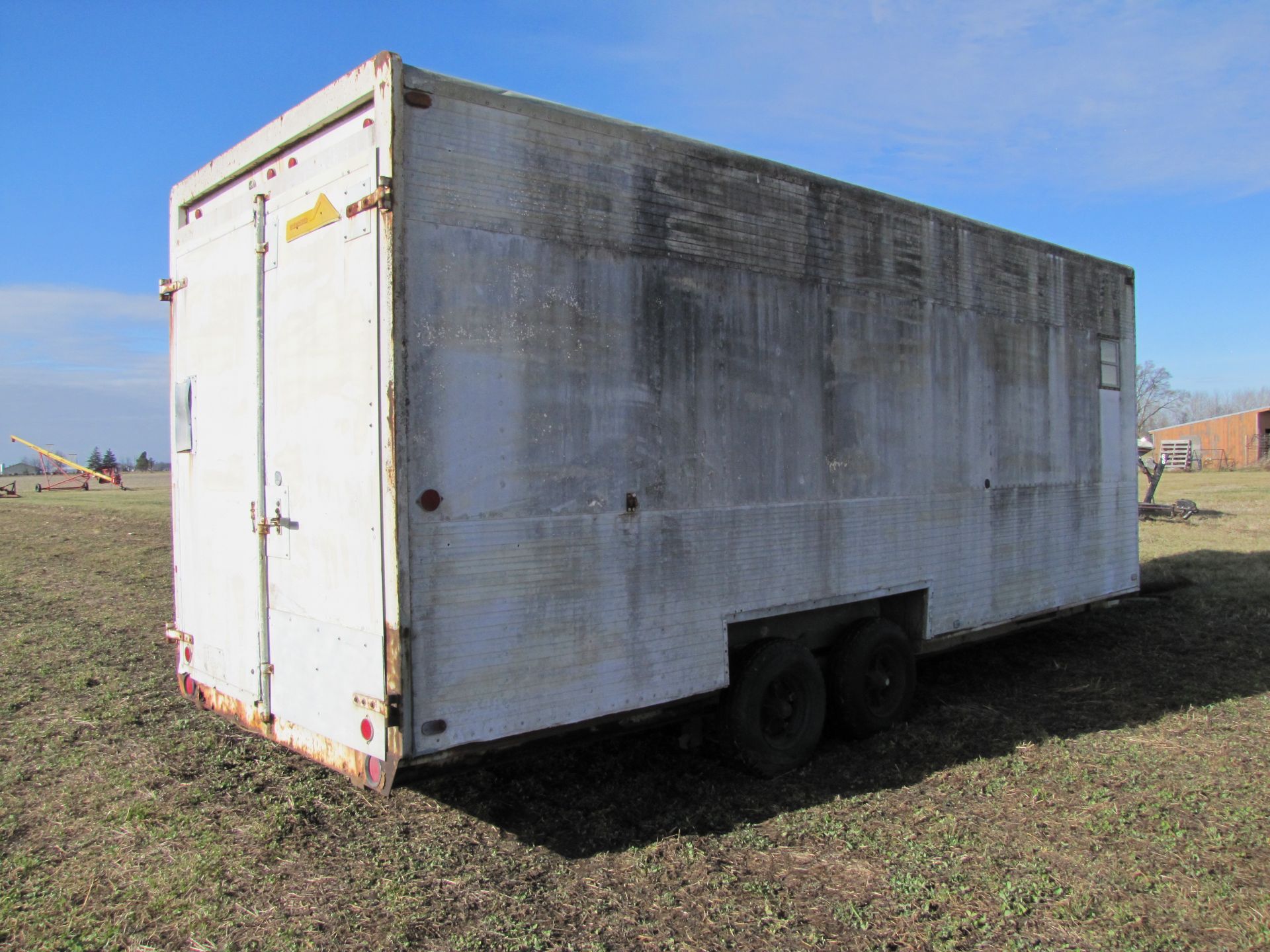 8’ x 21’ Enclosed Box Trailer, tandem axle, goose neck - Image 7 of 21