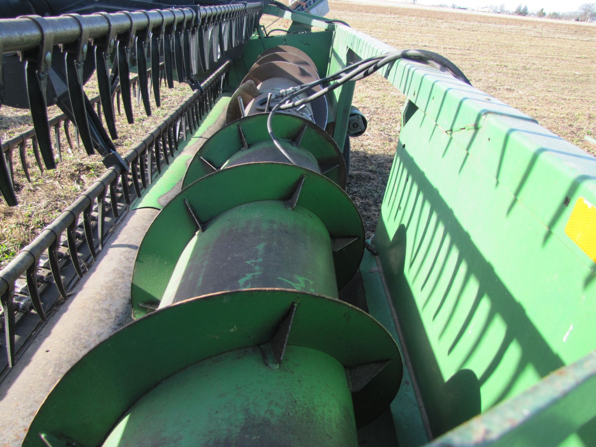 16’ John Deere 216 grain head w/ SCH cutter bar, hyd raise reel, variable speed - Image 16 of 24