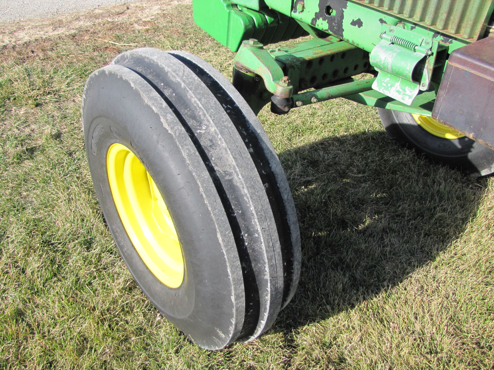 John Deere 4230 tractor - Image 13 of 49