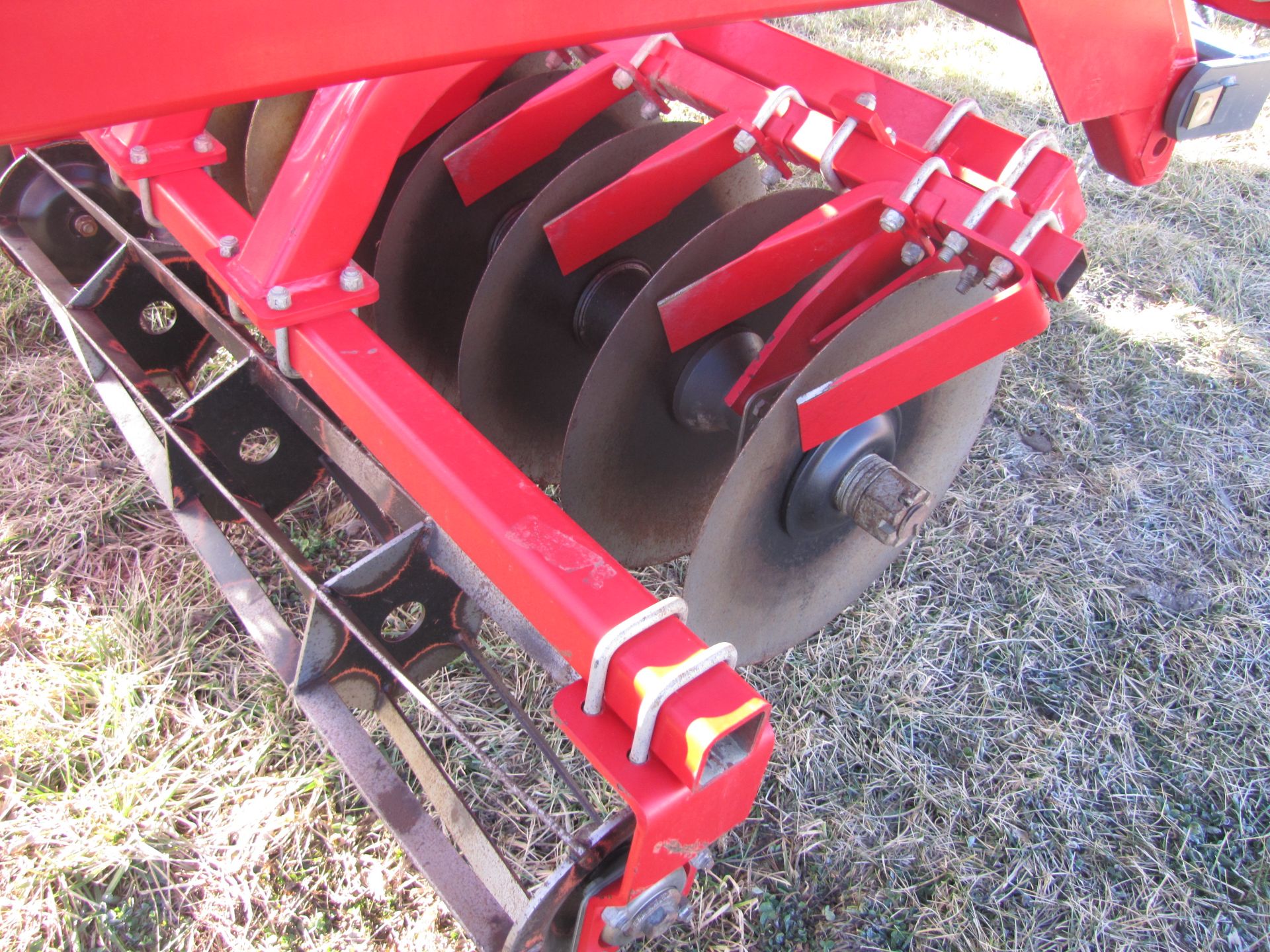 25’ Sunflower 6333 soil finisher, hyd fold, 6-bar high residue harrow, rear hitch, rear hyd - Image 26 of 31