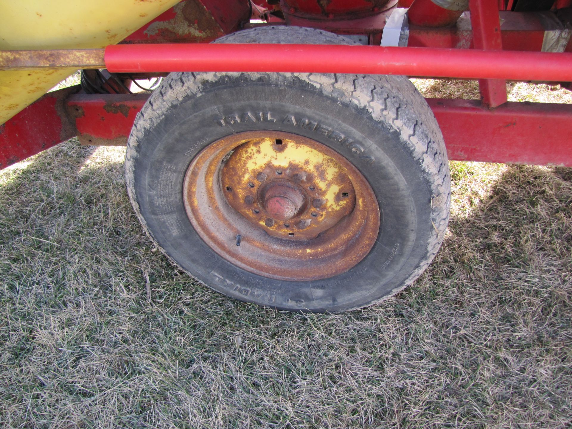 New Holland 352 grinder mixer, scales, ear corn chute, 540 pto - Image 11 of 31