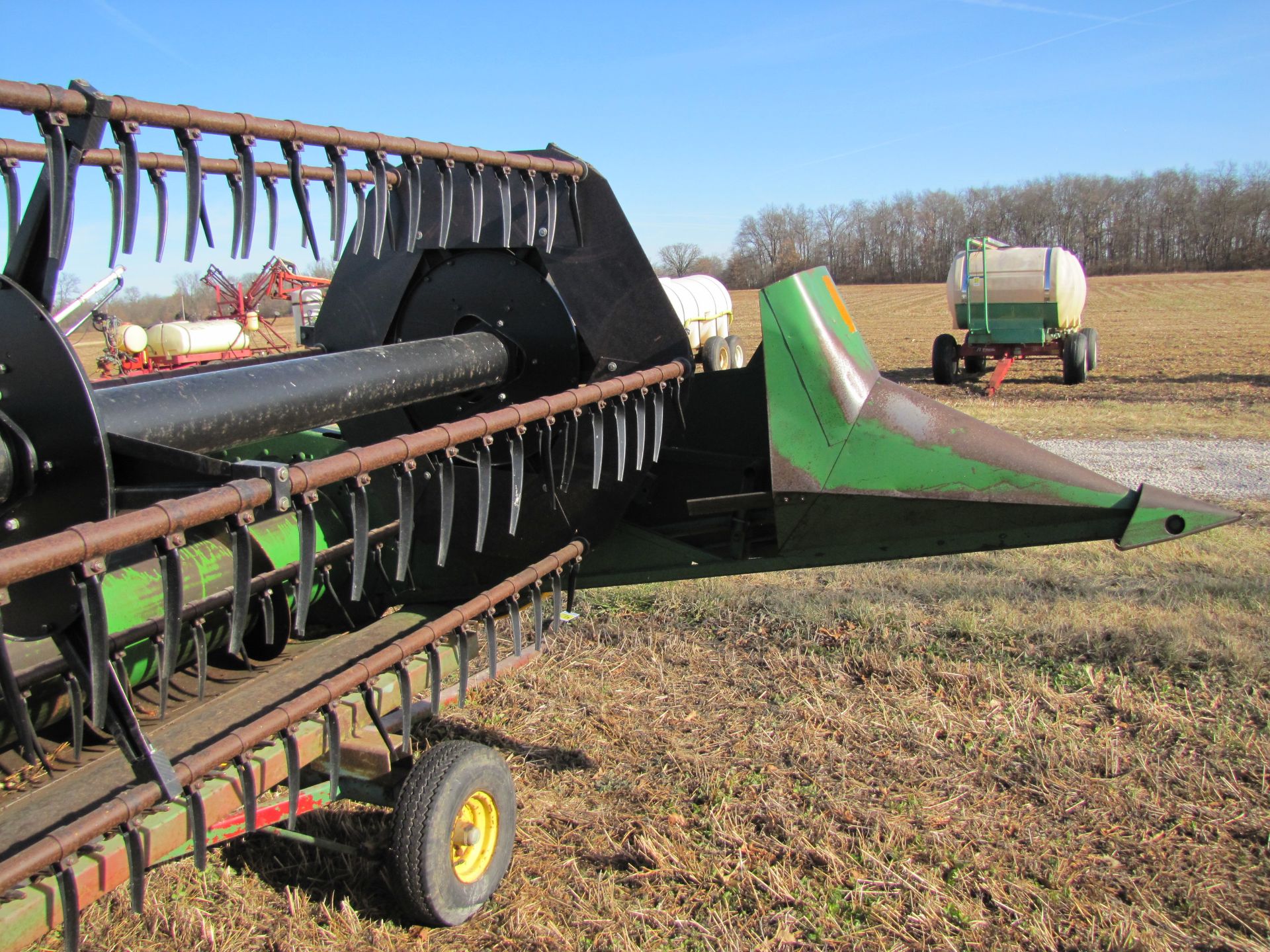 16’ John Deere 216 grain head w/ SCH cutter bar, hyd raise reel, variable speed - Image 10 of 24