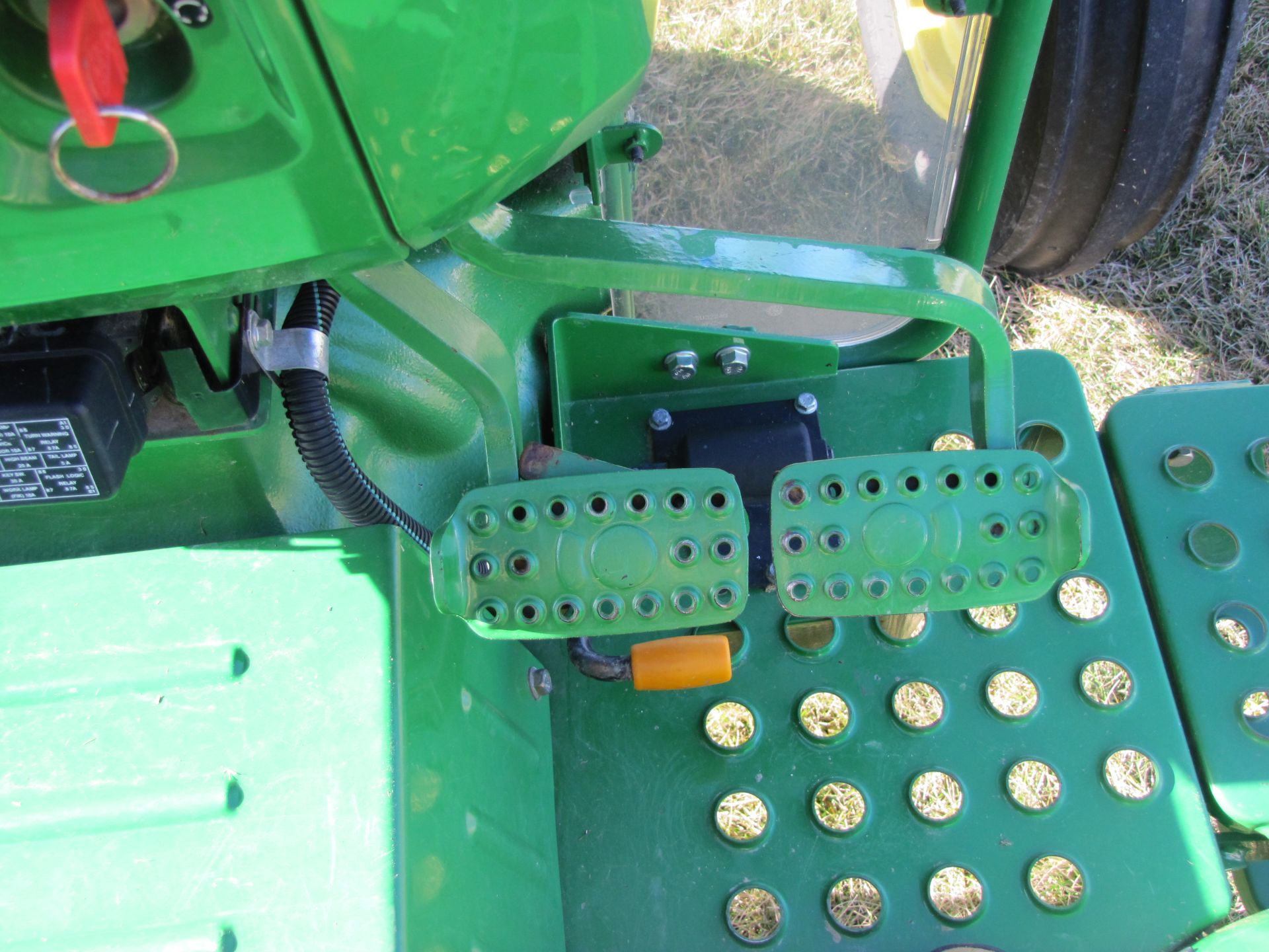 John Deere 5055E tractor - Image 45 of 46