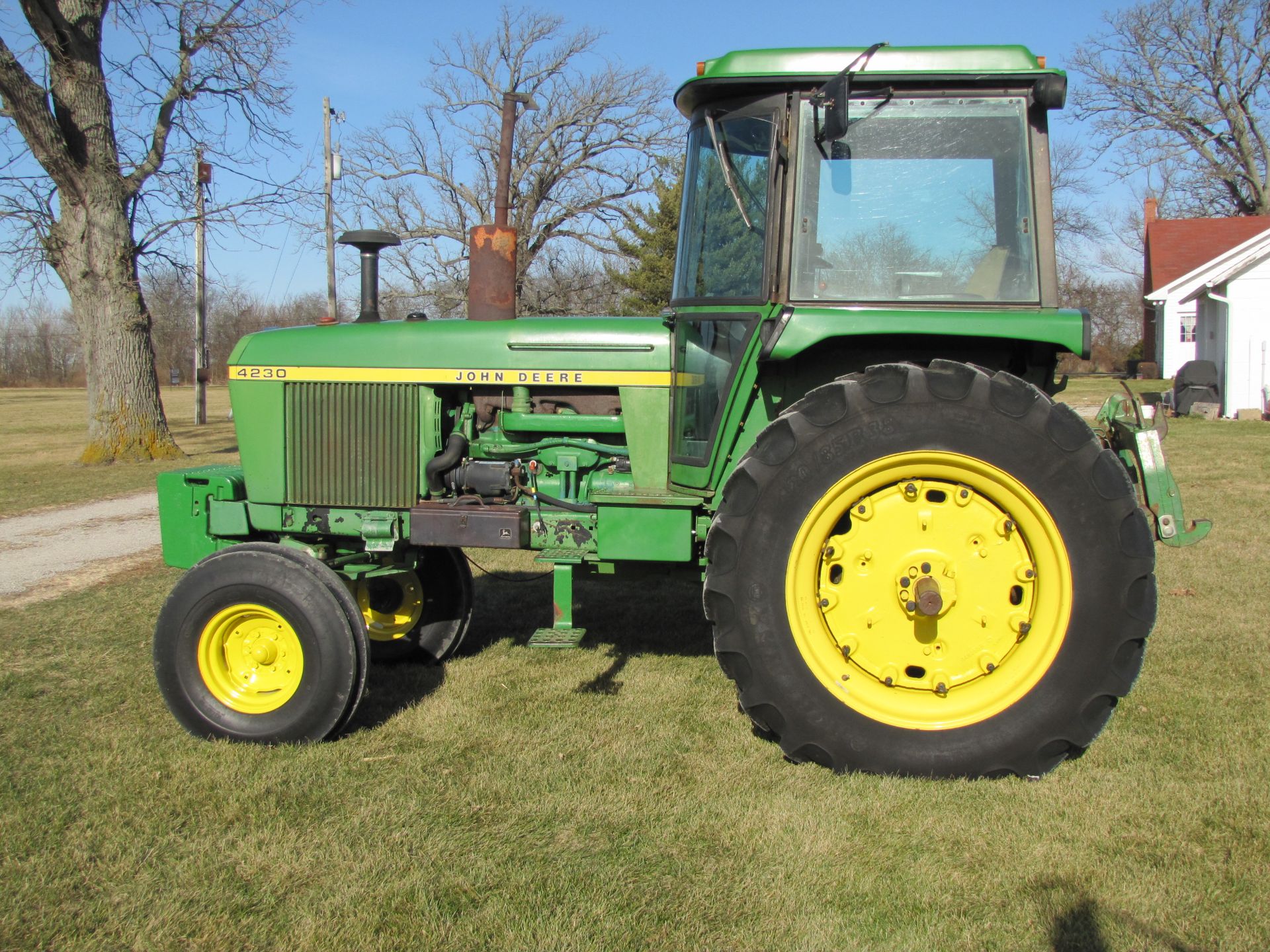 John Deere 4230 tractor - Image 3 of 49