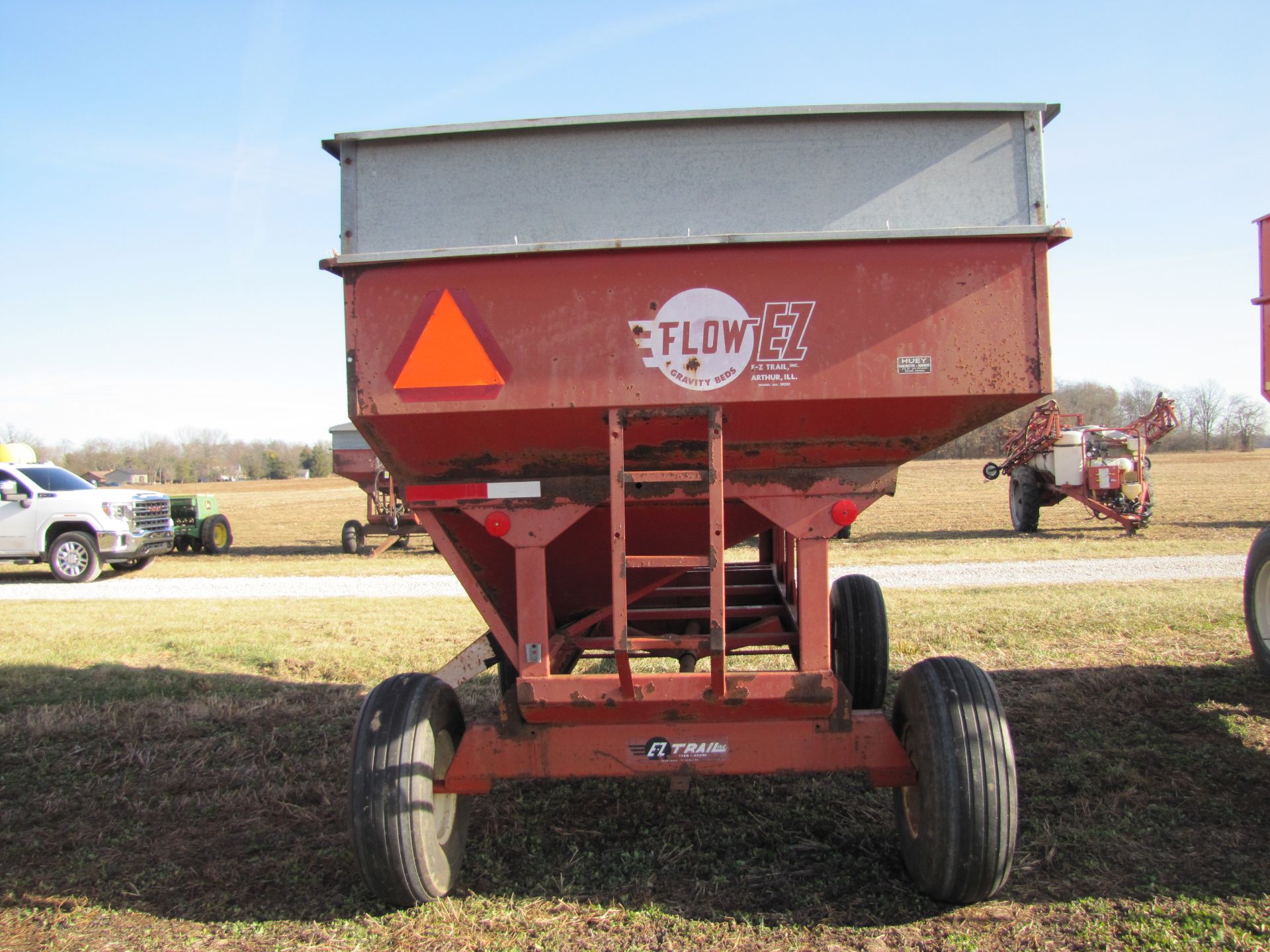 EZ Flow 300 gravity bed wagon on EZ Trail 1074 gear - Image 4 of 17