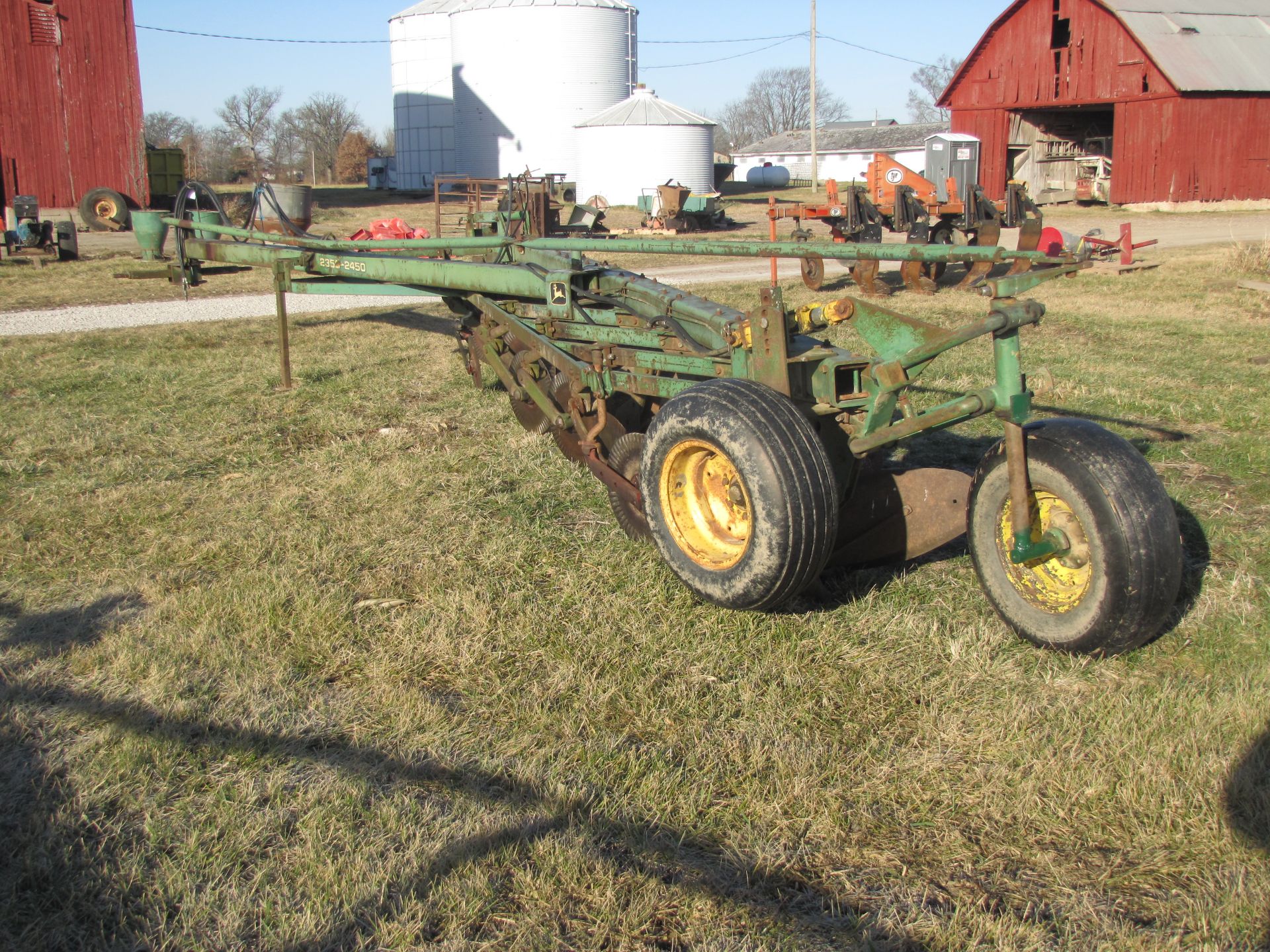 John Deere 8 x 16” 2350-2450 plow, onland hitch - Image 4 of 22