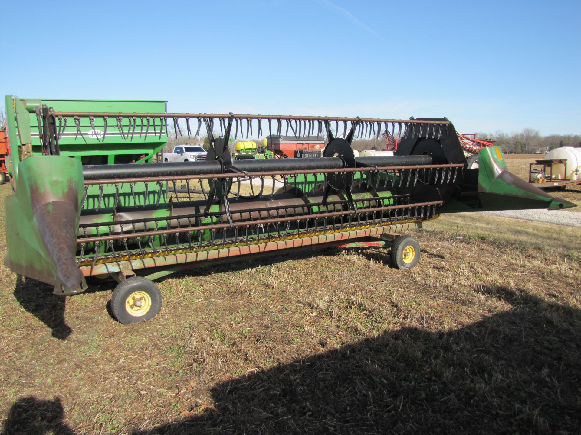 16’ John Deere 216 grain head w/ SCH cutter bar, hyd raise reel, variable speed - Image 8 of 24