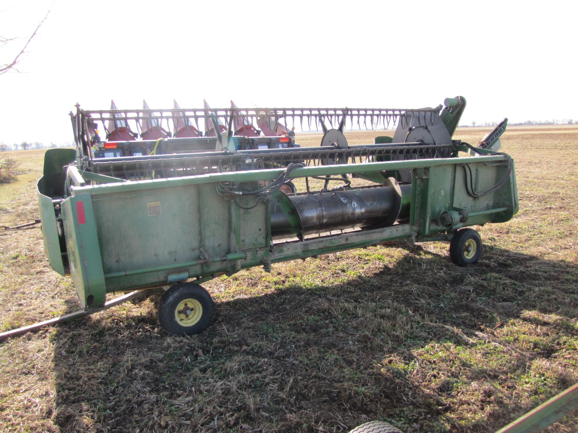 16’ John Deere 216 grain head w/ SCH cutter bar, hyd raise reel, variable speed - Image 4 of 24