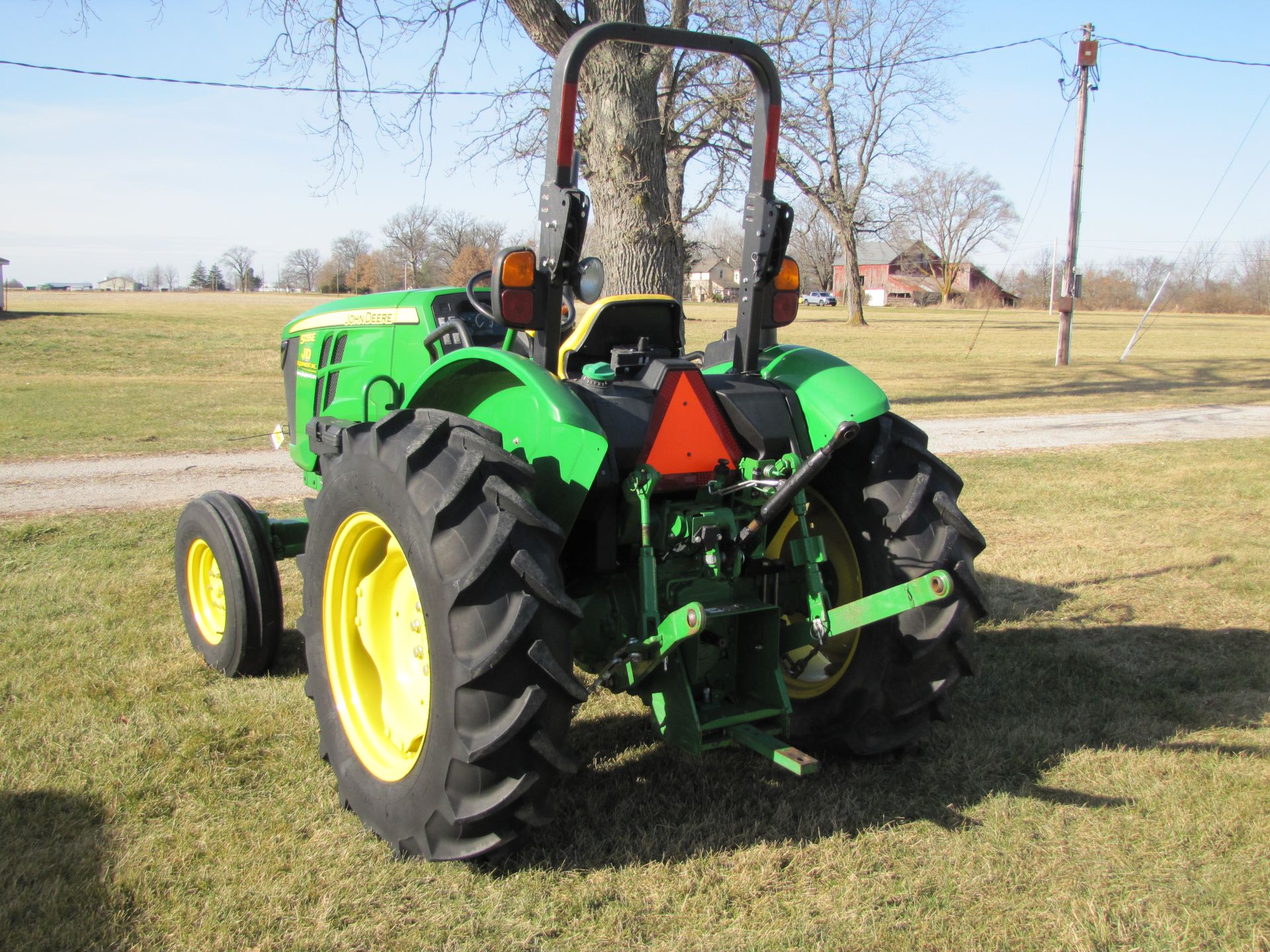 John Deere 5055E tractor - Image 4 of 46