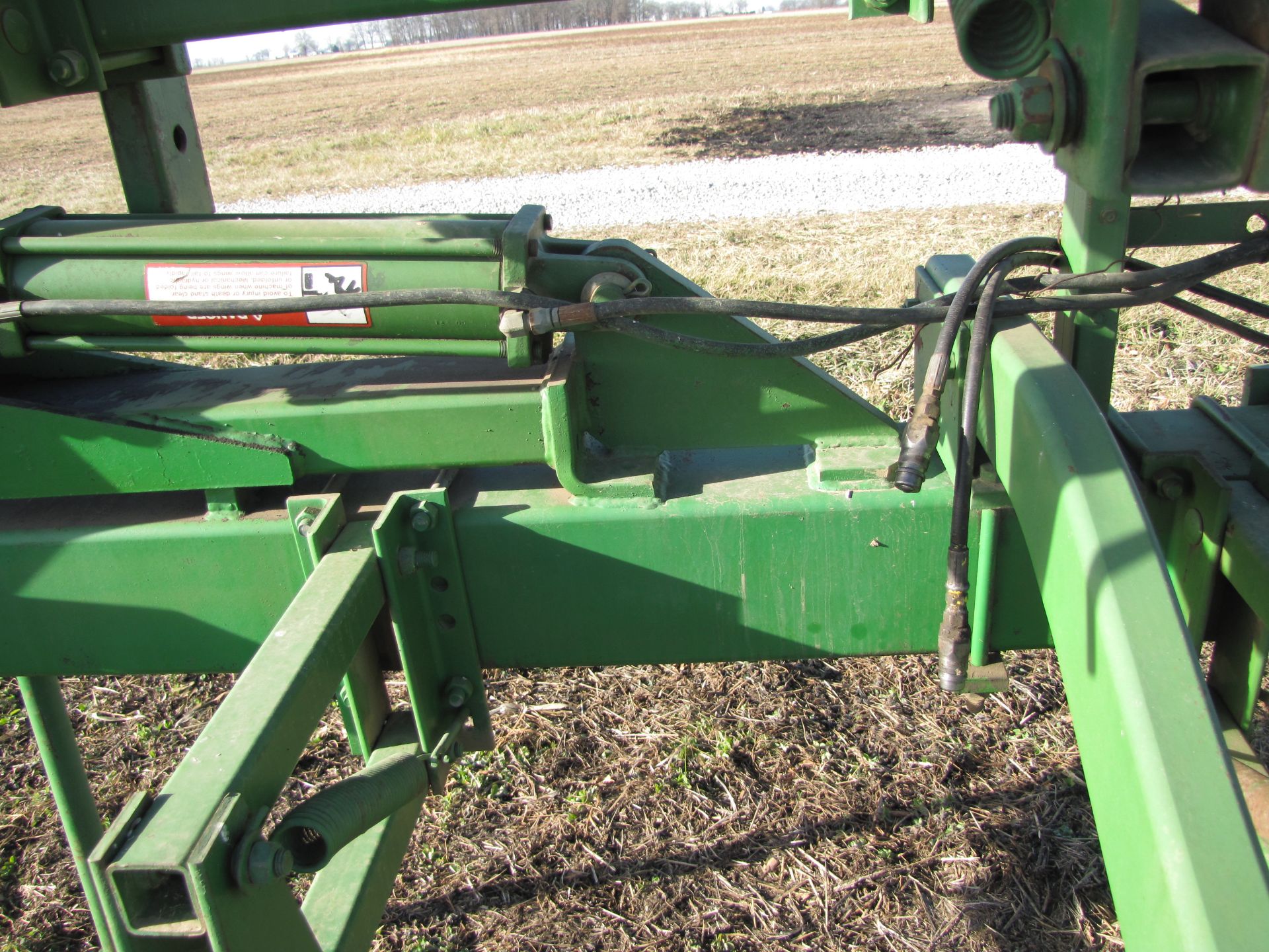 John Deere 845 12R30 row crop cultivator, flat fold w/ shields, 3 pt - Image 19 of 25