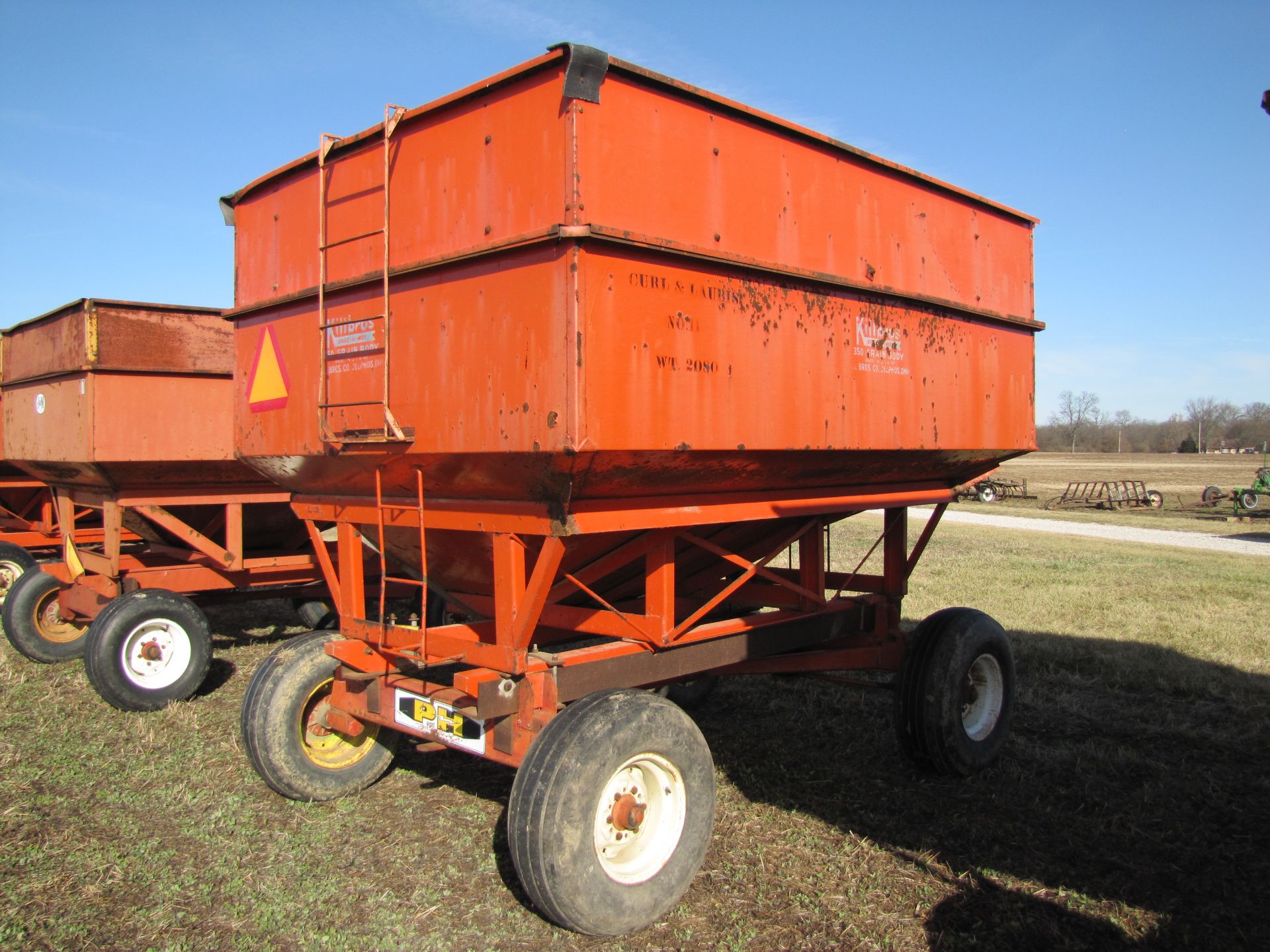 Killbros 350 gravity bed wagon - Image 6 of 23