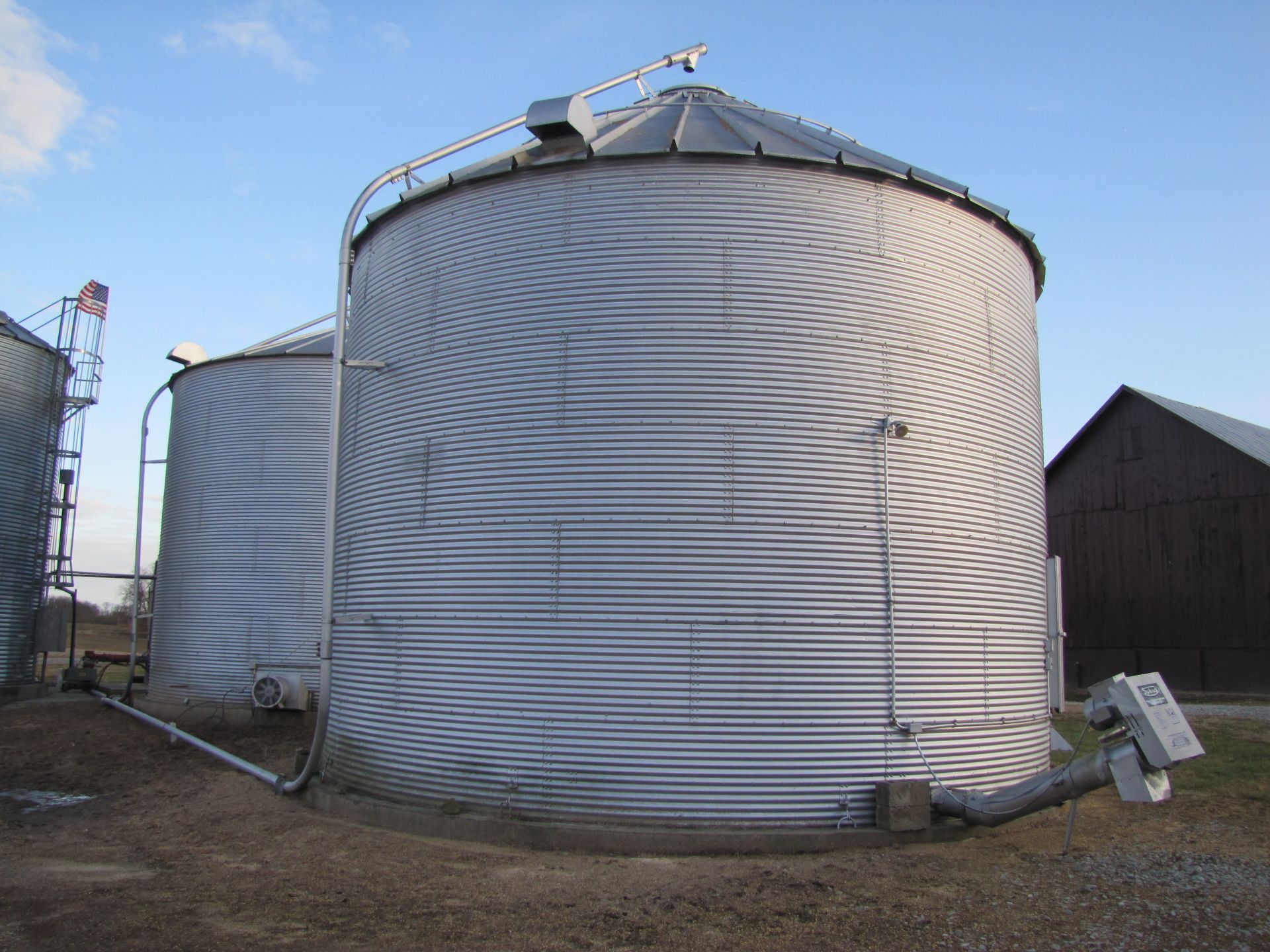 24’ x 7-ring grain bin - Image 4 of 16