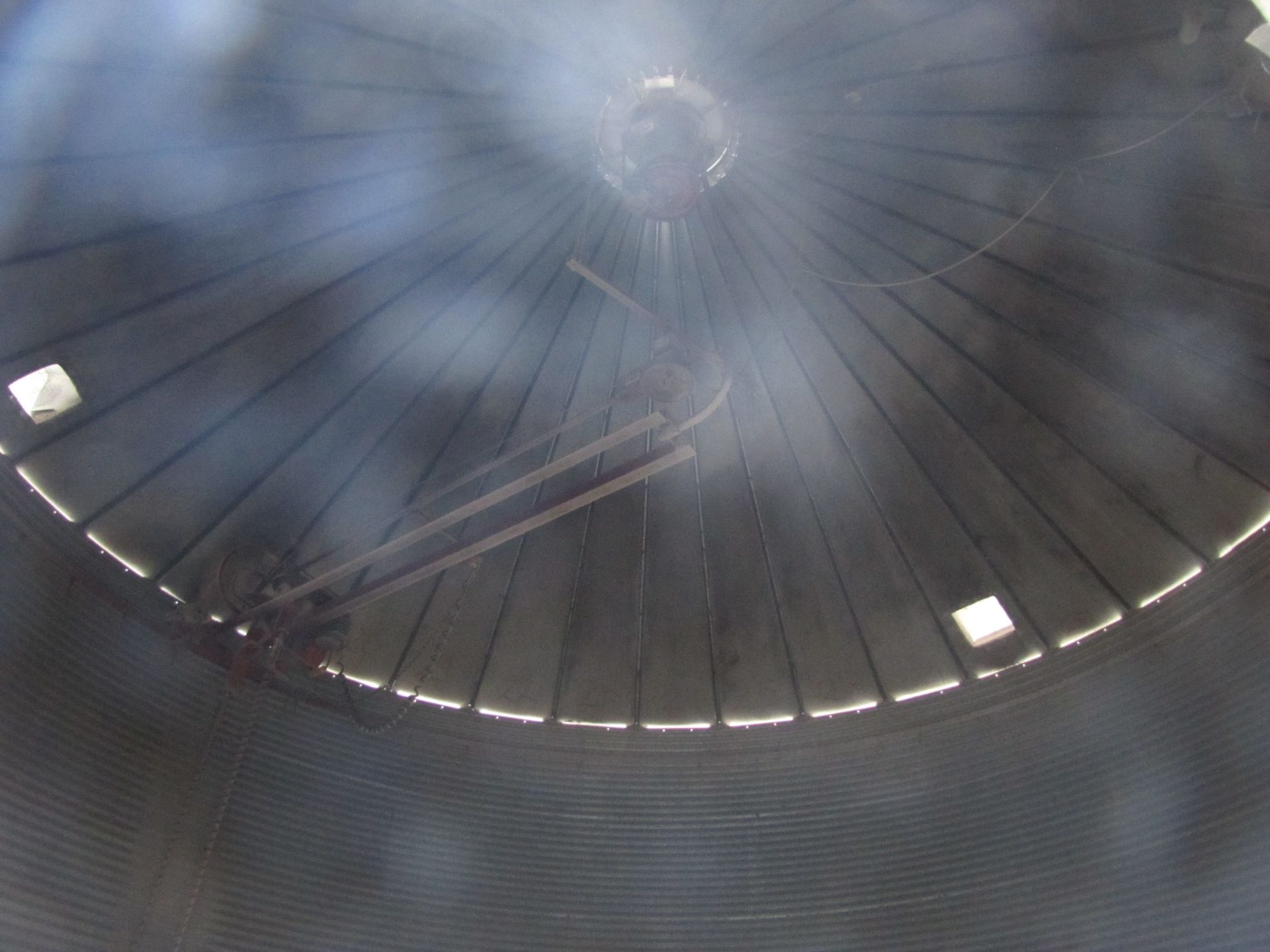 24’ x 7-ring grain bin - Image 13 of 16