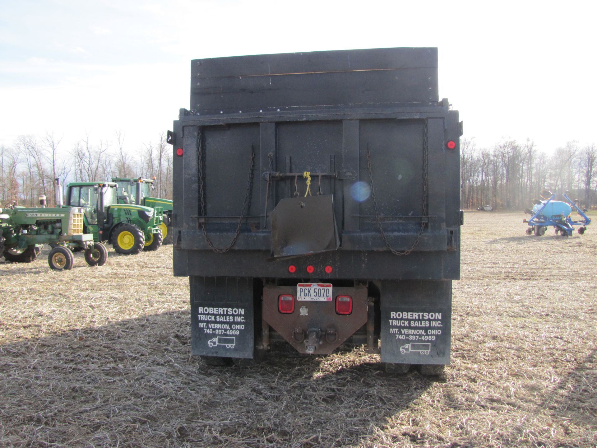 1998 International 8100 dump truck - Image 4 of 50