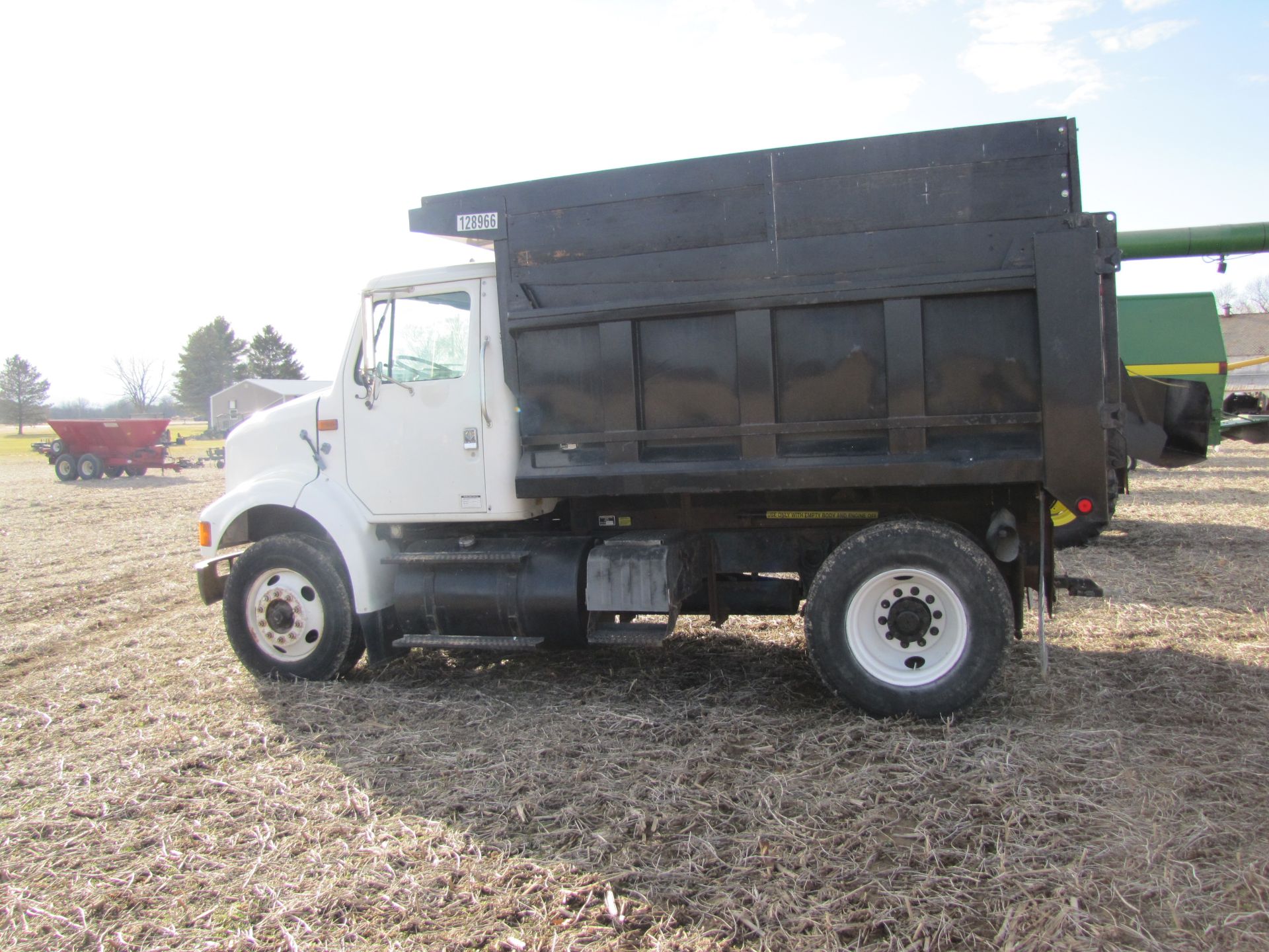 1998 International 8100 dump truck - Image 3 of 50