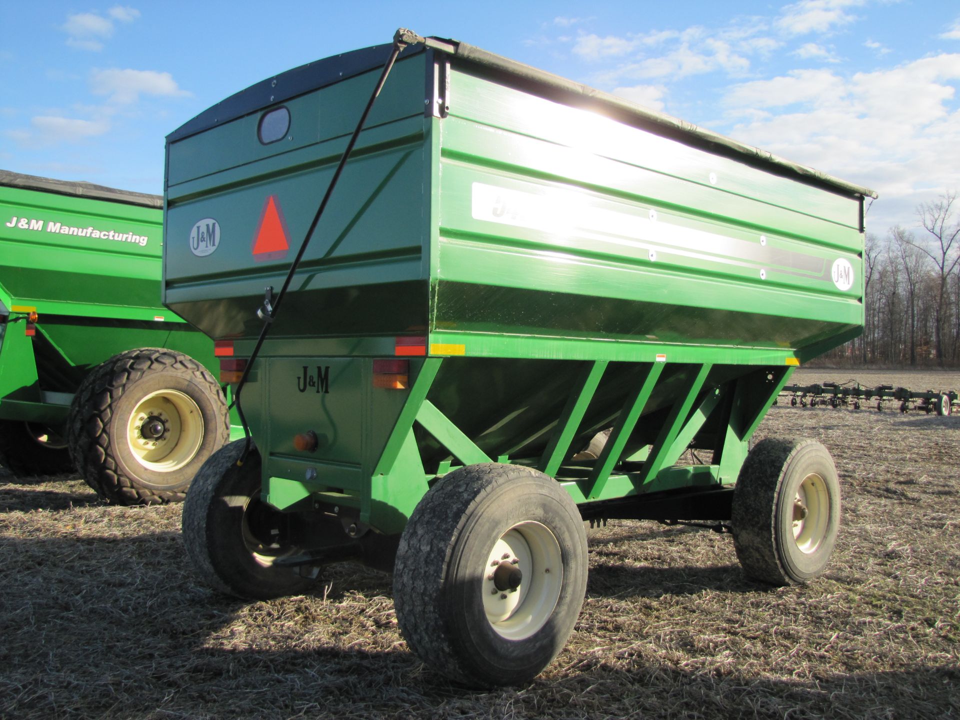 J & M 540 gravity bed wagon - Image 6 of 24