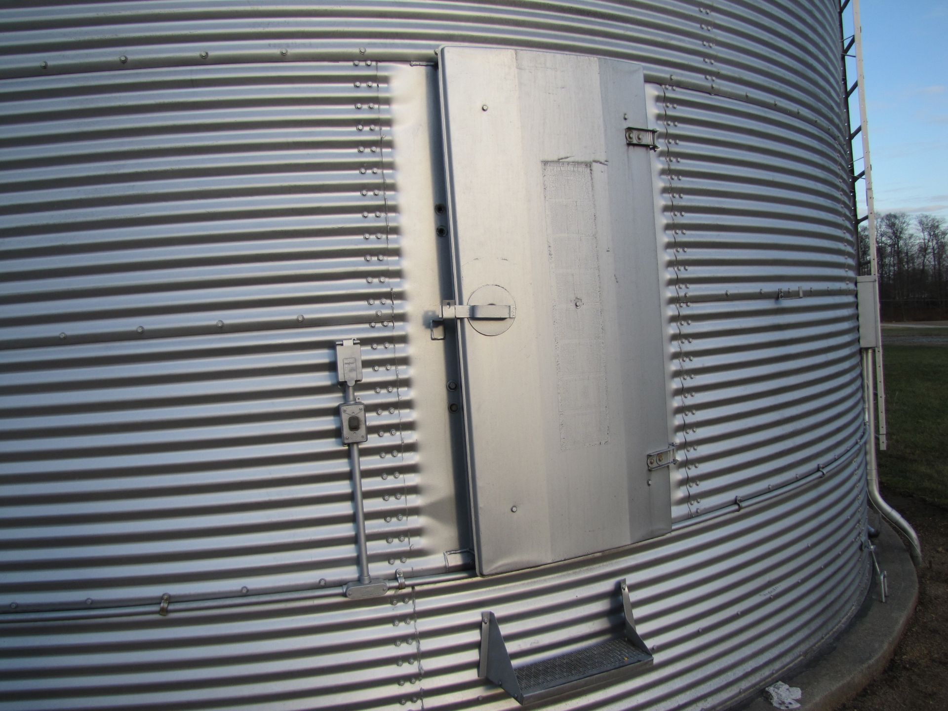 24’ x 7-ring grain bin - Image 7 of 16