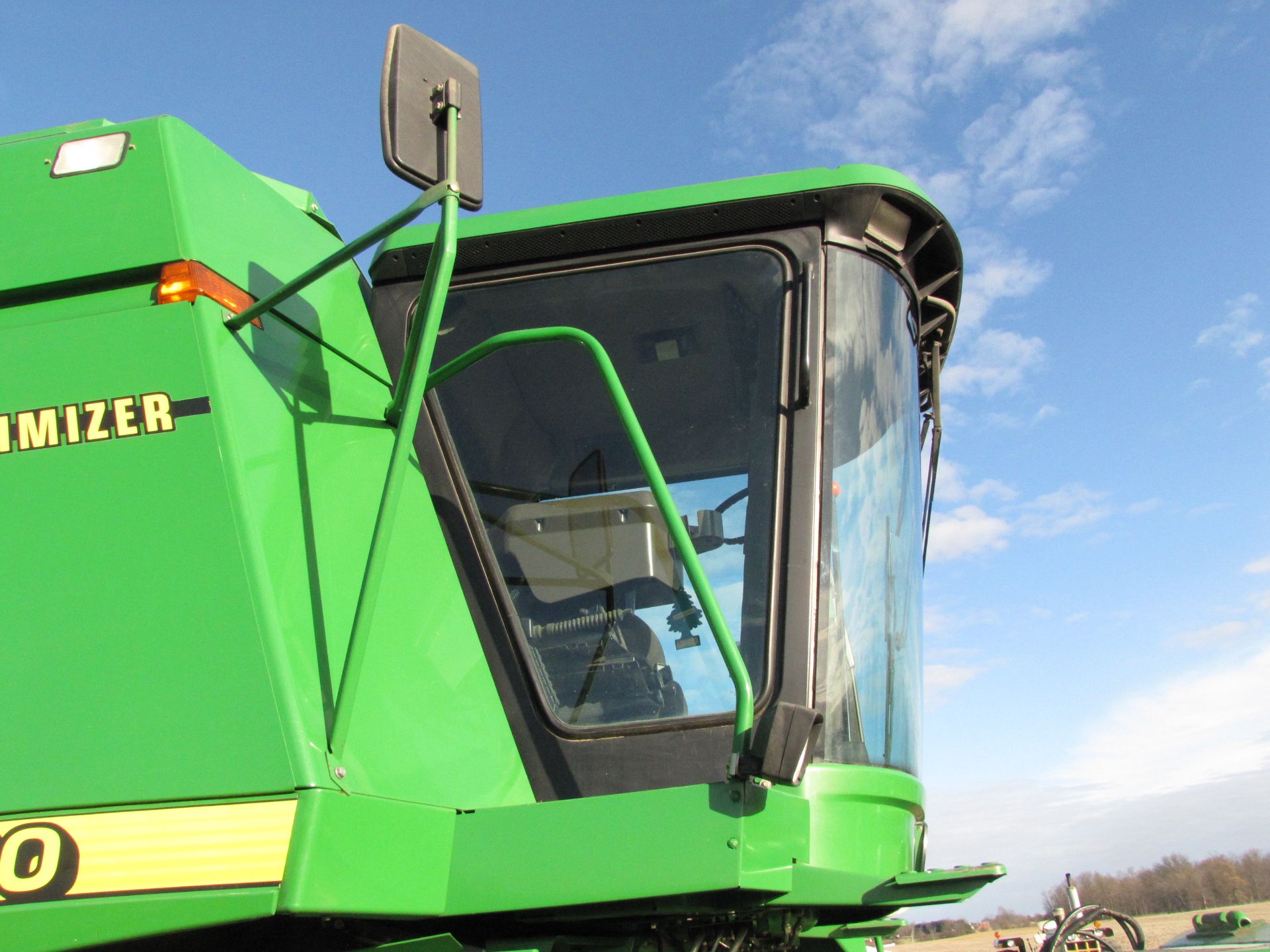 John Deere 9510 Combine - Image 55 of 78