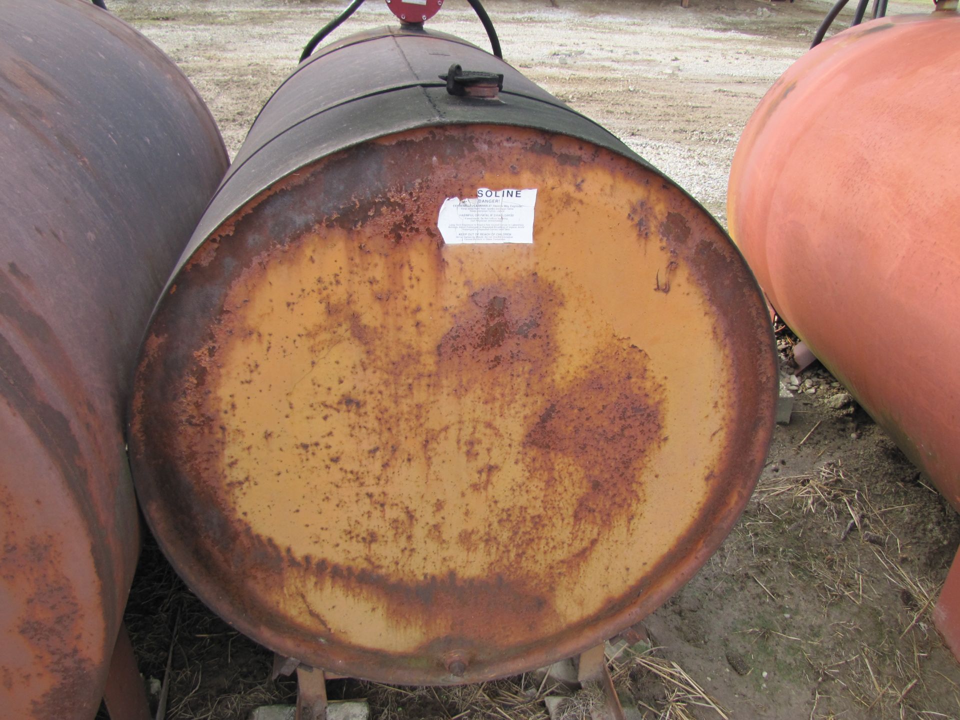 250 gallon fuel tank w/ hand pump - Image 7 of 8