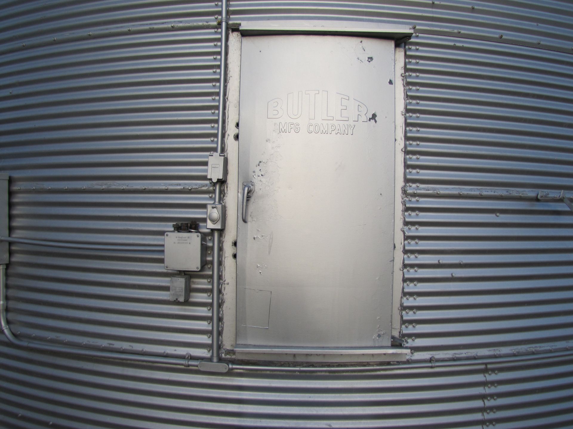 27’ x 8-ring grain bin - Image 5 of 13