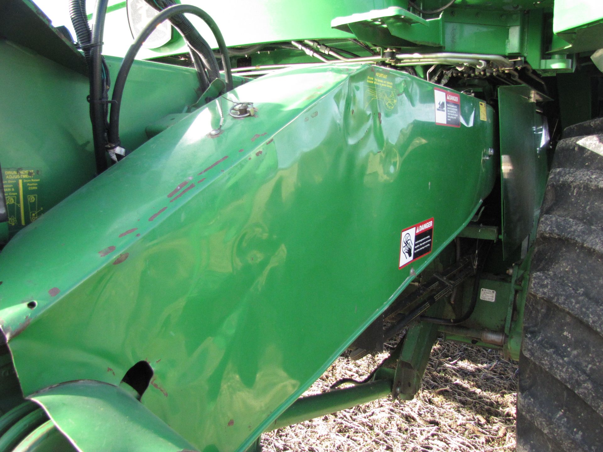 John Deere 9510 Combine - Image 15 of 78