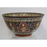 Qing Dynasty Chinese Bencharong porcelain bowl made for the Siamese market, with figures of