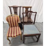 Georgian country chair with a fiddle shaped splat back, on cabriole legs with pad foot. 92cm high.