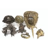 Small collection of metalware including: antique brass lion mask billiard table ball return, 22cm