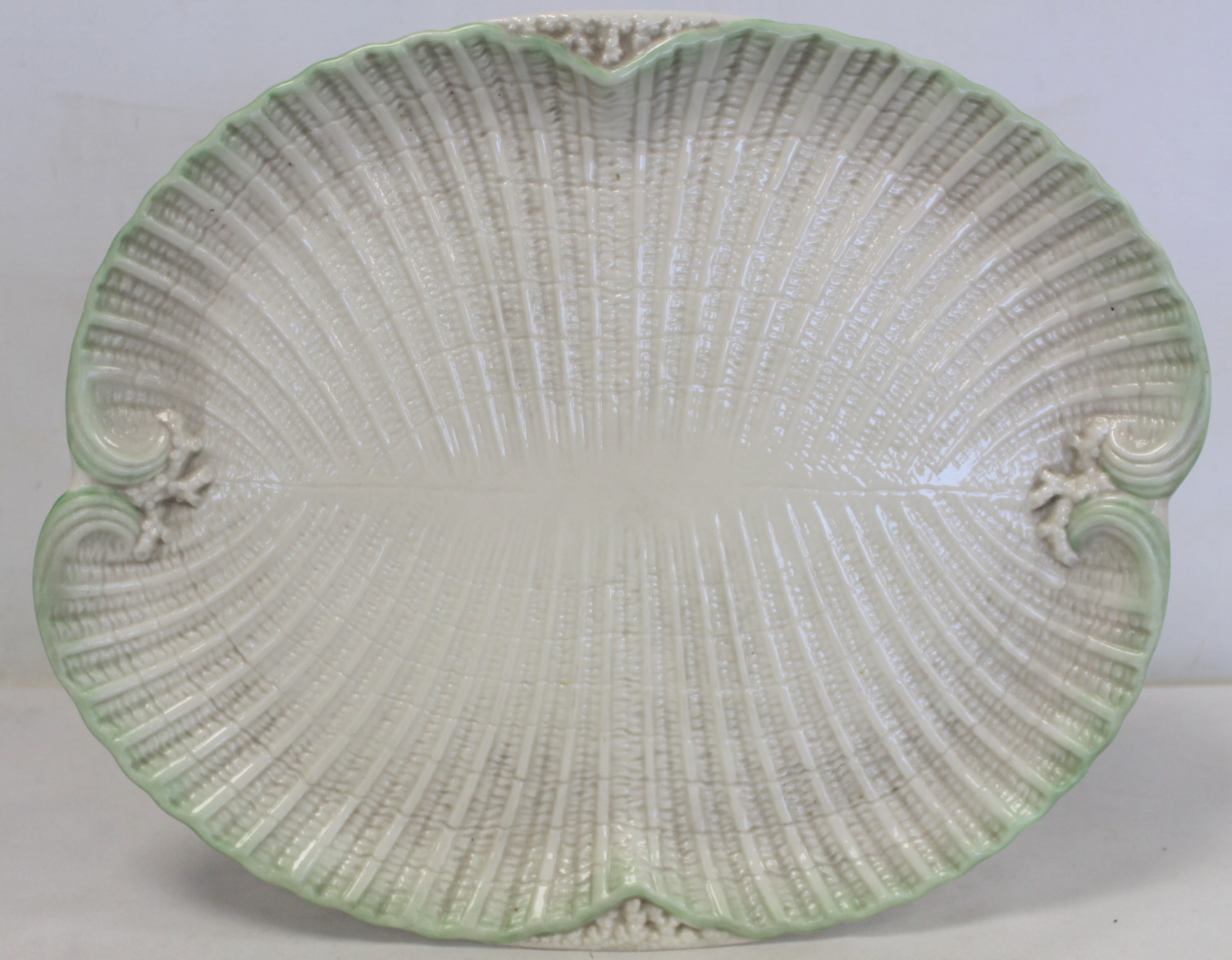 Belleek porcelain "Neptune" pattern part cabaret set of shell form with green borders, comprising: - Image 10 of 14