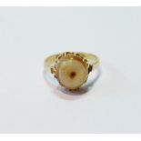 18ct gold banded onyx ring resembling an eyeball, claw-set, c. 1900, size P.