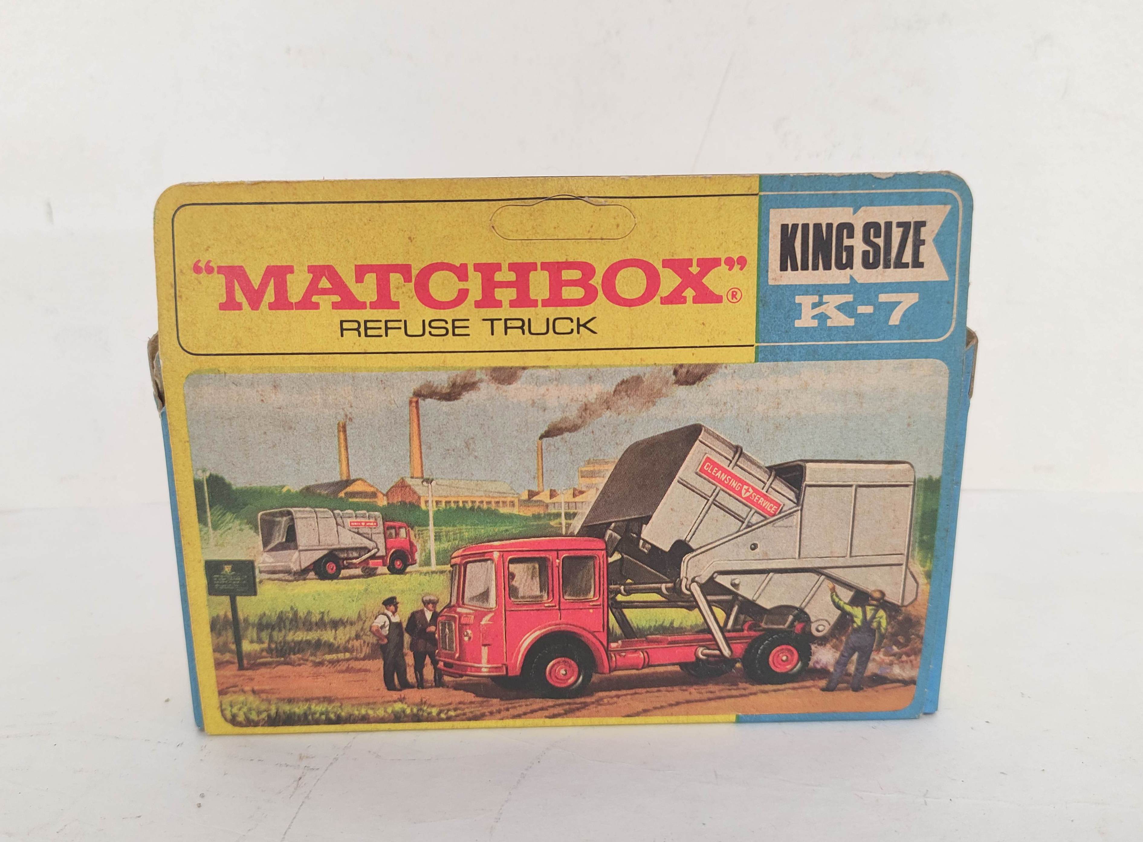 Three vintage boxed Matchbox Kingsize model vehicles to include a Scammell Tipper Truck K-19, Refuse - Image 5 of 6