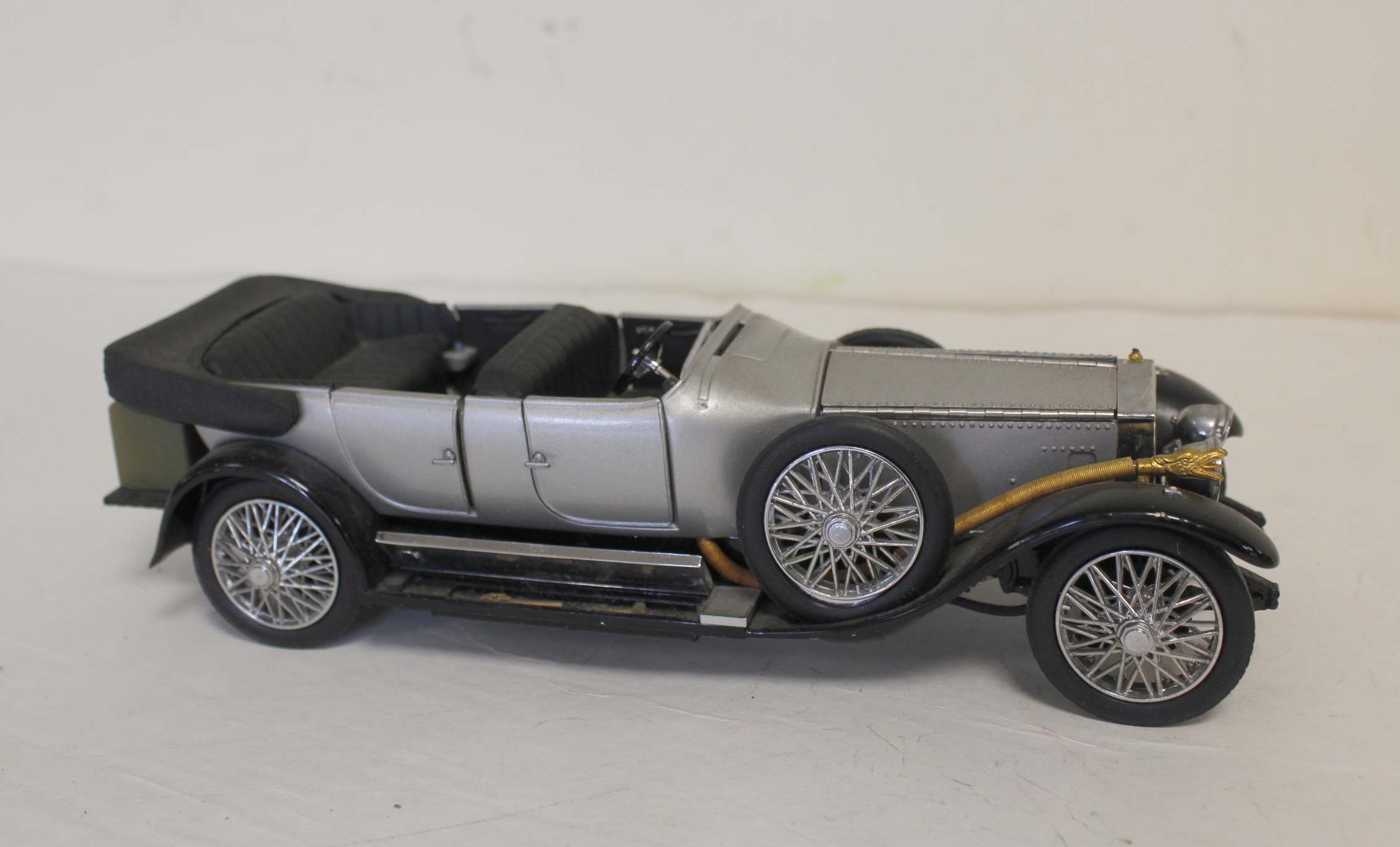 Four Franklin Mint Precision Models, 1:24 scale die-cast collector's cars to include a 1930 - Image 5 of 9