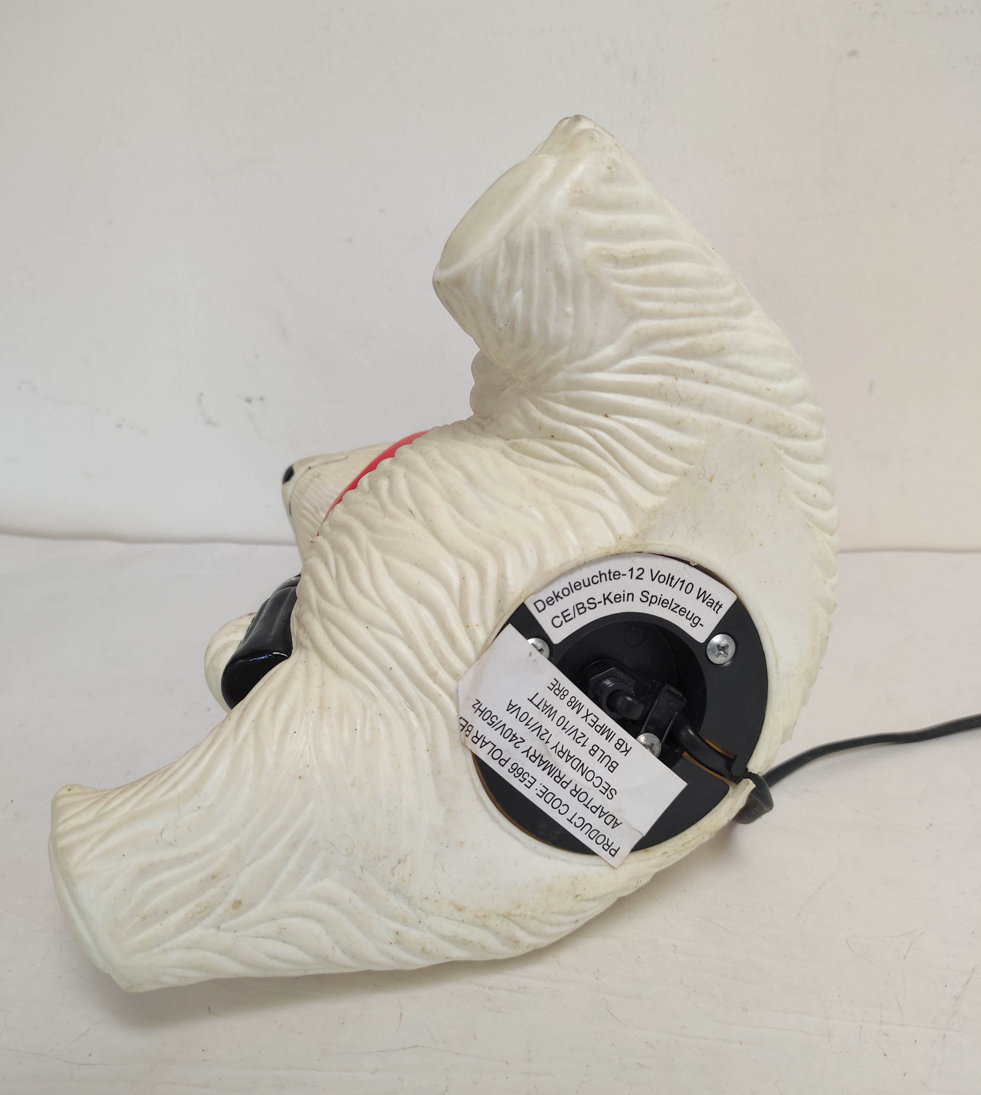 Vintage 1990s Coca Cola polar bear, 240v table lamp of plastic construction. - Image 5 of 5