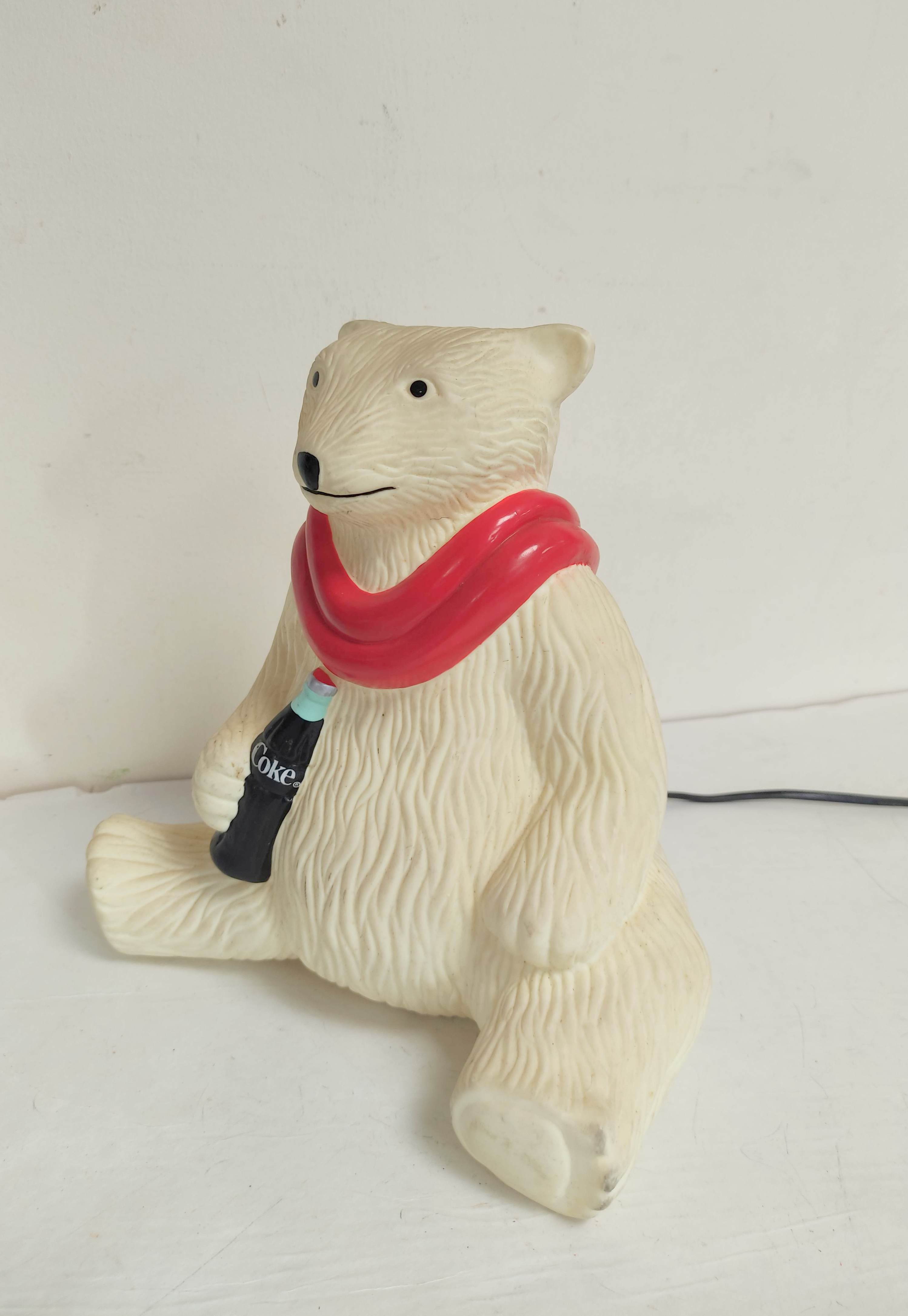 Vintage 1990s Coca Cola polar bear, 240v table lamp of plastic construction. - Image 2 of 5