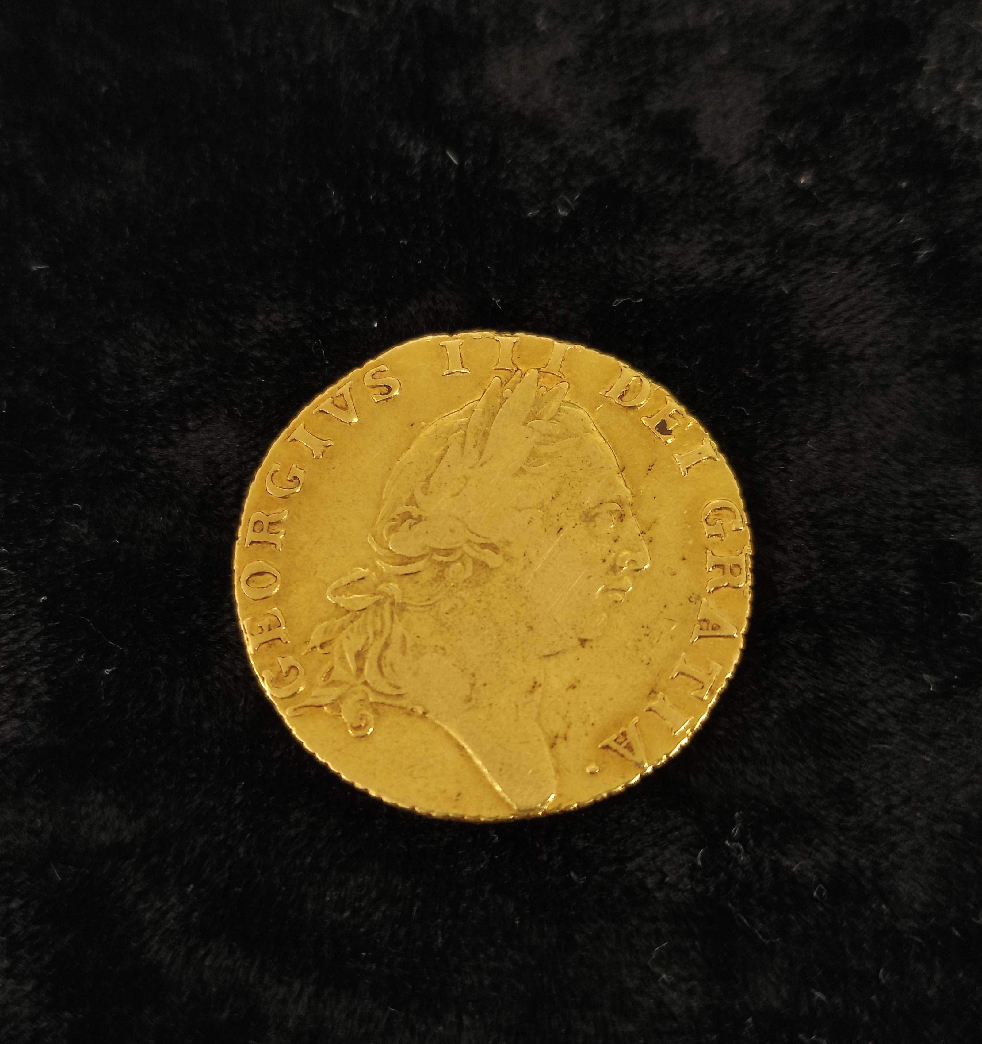United Kingdom. George III 1788 gold Spade Guinea. 5th portrait. G+ 8.2g - Image 2 of 5