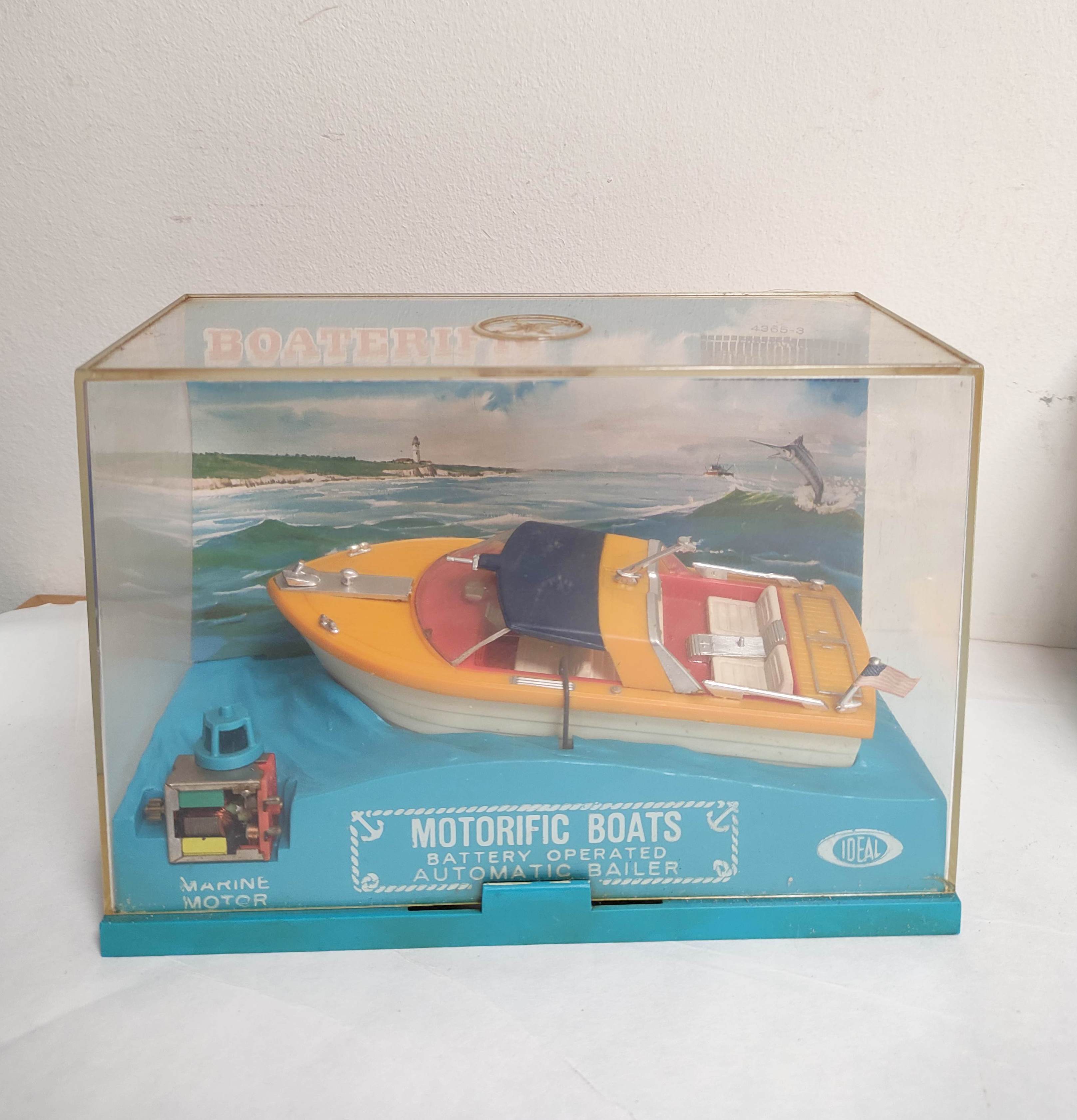 Three boxed 1960s battery operated Boaterific model boats by Ideal Toy Corp.  To include "Atlas" - Image 2 of 6