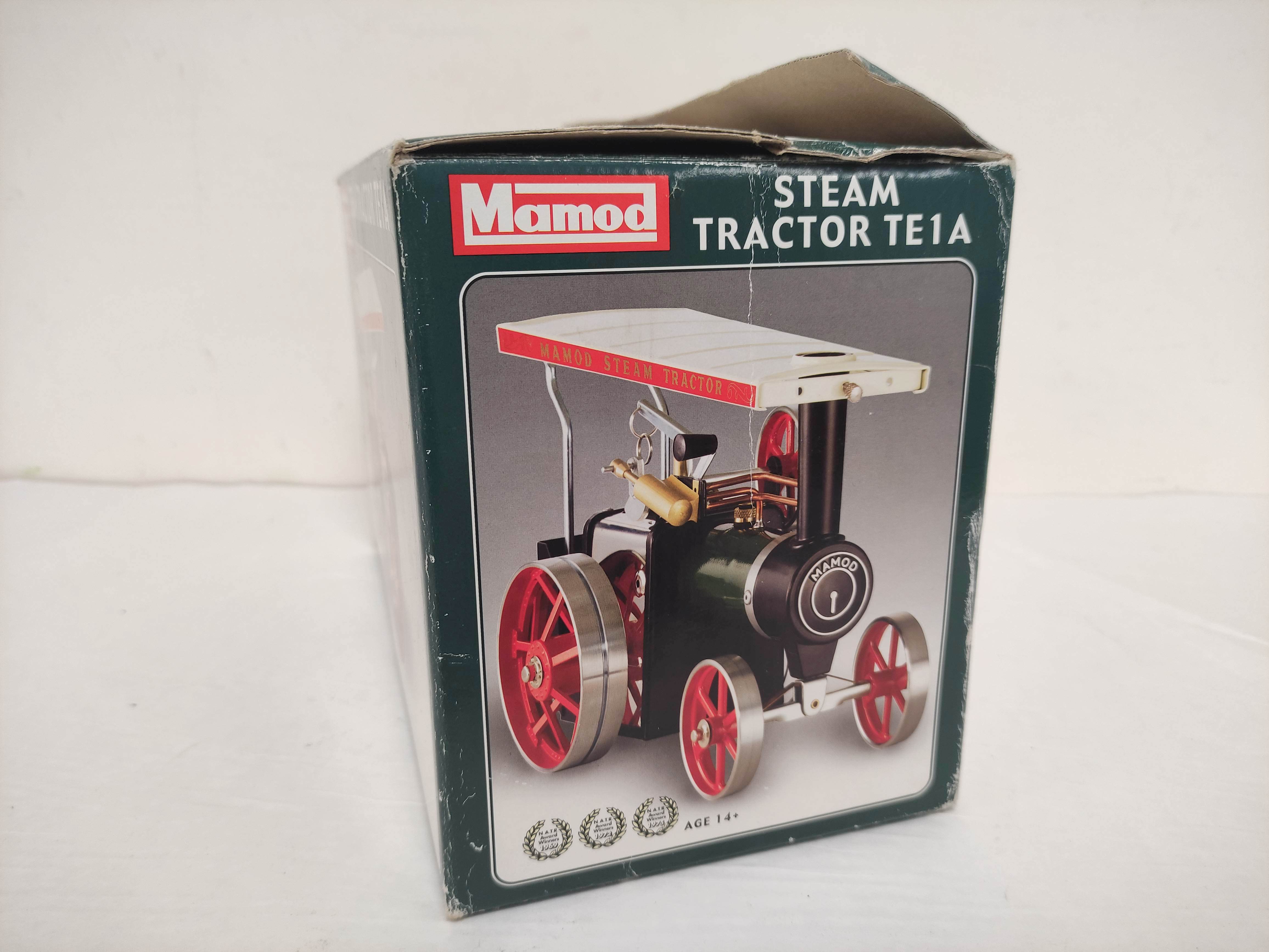 Vintage boxed Mamod Steam Tractor TE1A, complete with paperwork, lubricating oil & twenty solid fuel - Image 7 of 8