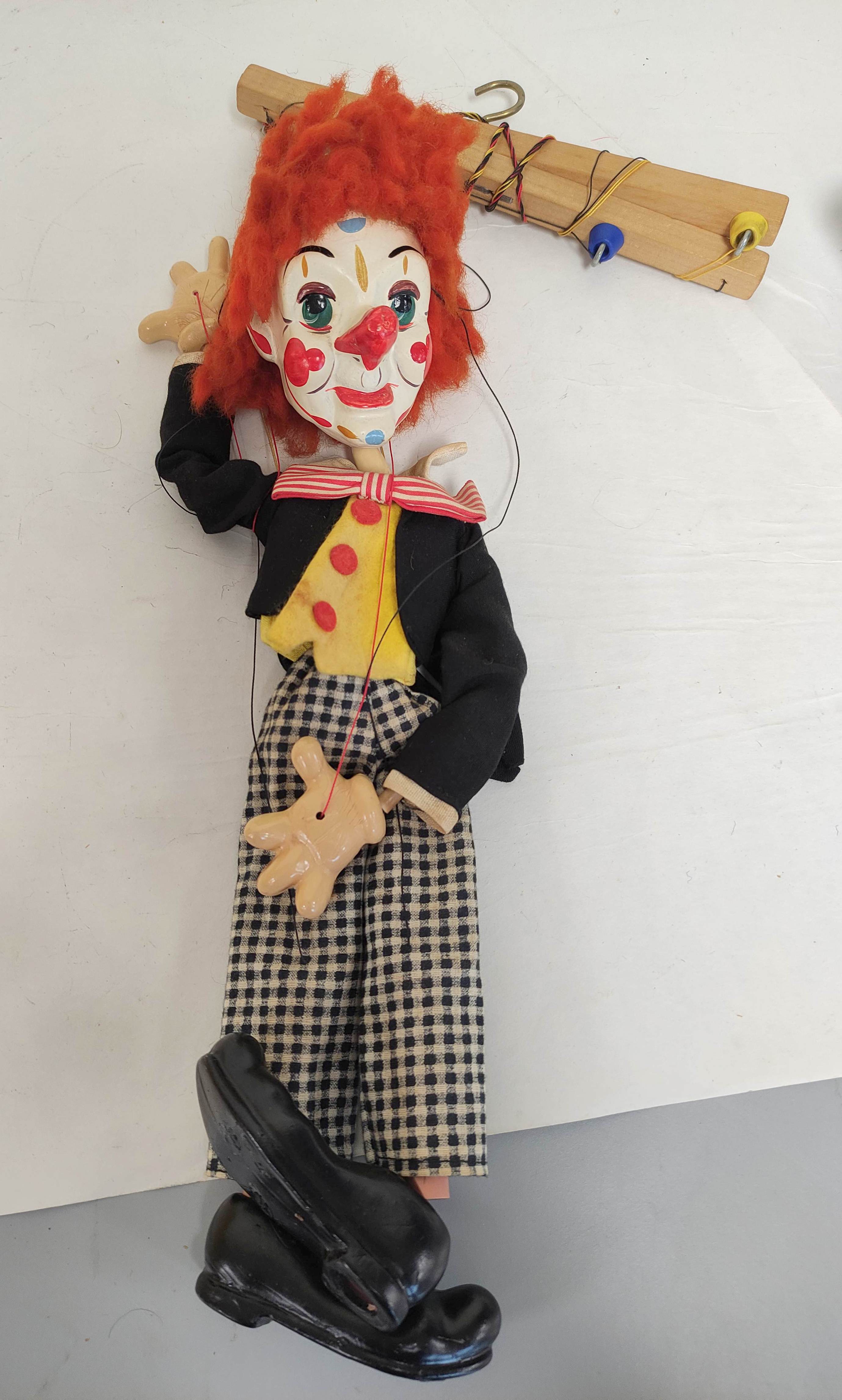 Four vintage Pelham Puppets marionettes to include a late 1960s Bimbo the Clown, Ballet Dancer - Image 3 of 15